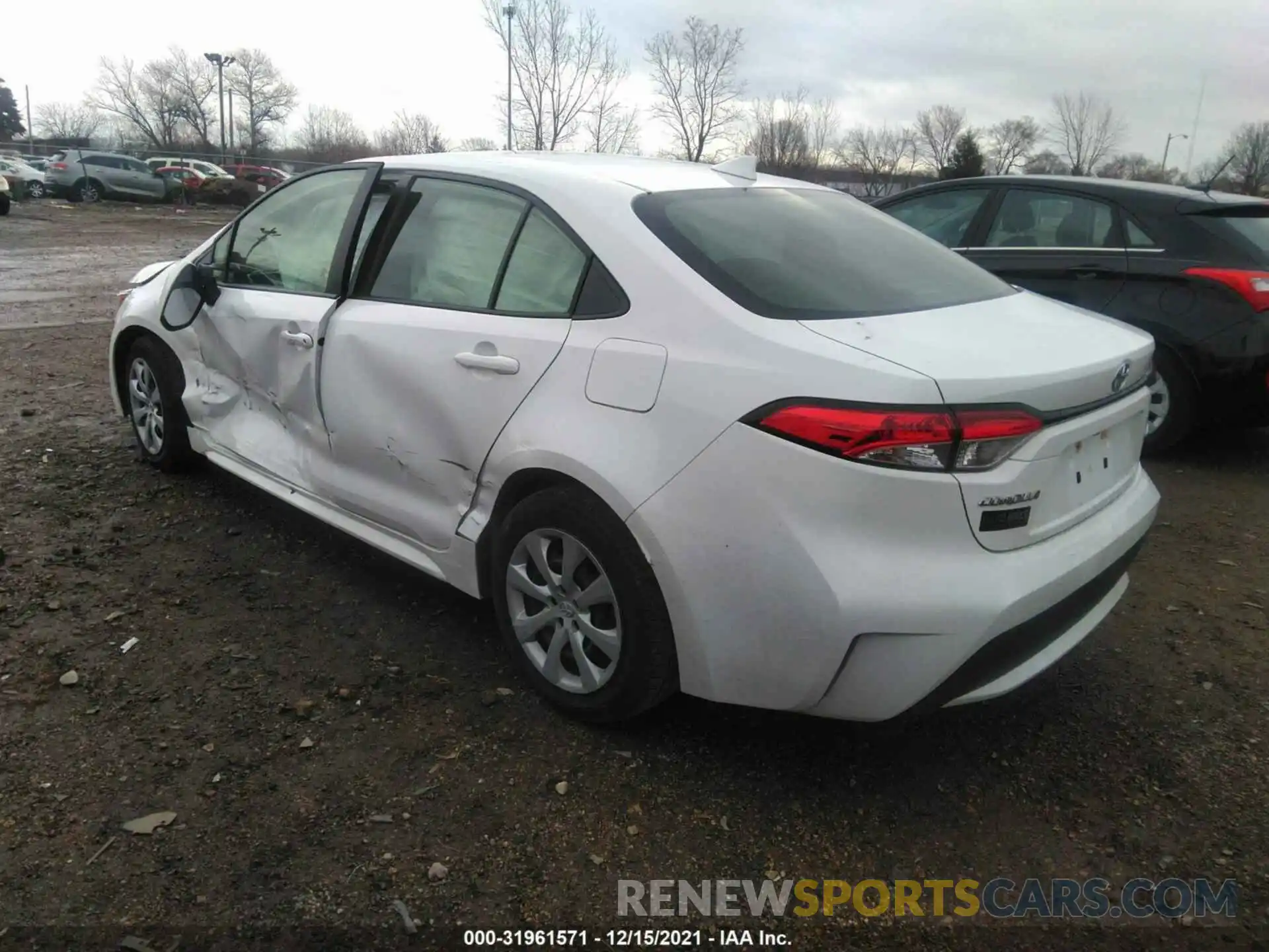 3 Photograph of a damaged car JTDEPRAE8LJ046576 TOYOTA COROLLA 2020