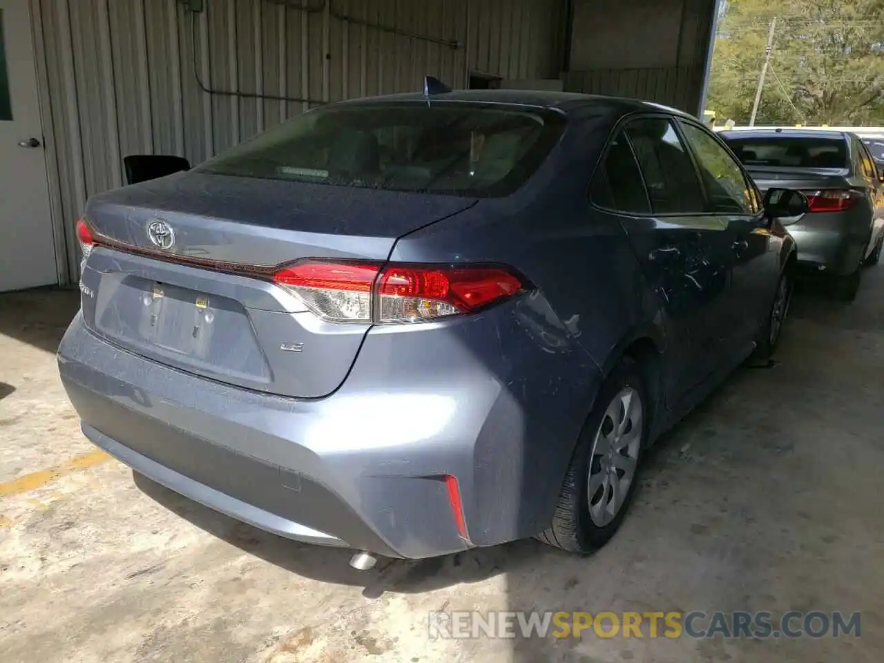 4 Photograph of a damaged car JTDEPRAE8LJ046903 TOYOTA COROLLA 2020