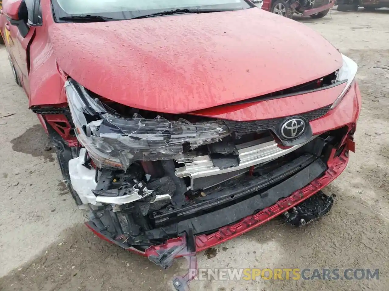 9 Photograph of a damaged car JTDEPRAE8LJ048022 TOYOTA COROLLA 2020