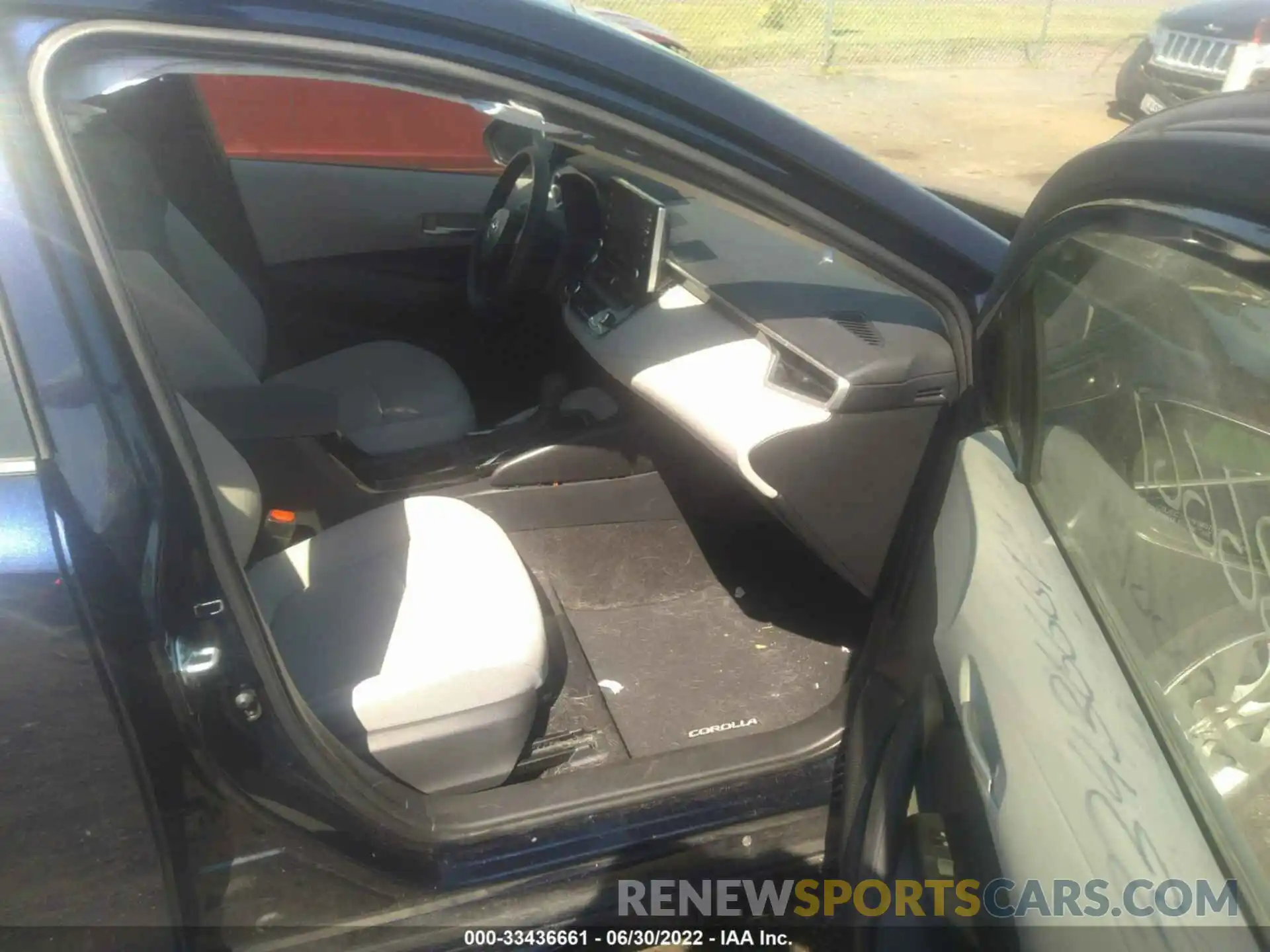 5 Photograph of a damaged car JTDEPRAE8LJ048411 TOYOTA COROLLA 2020