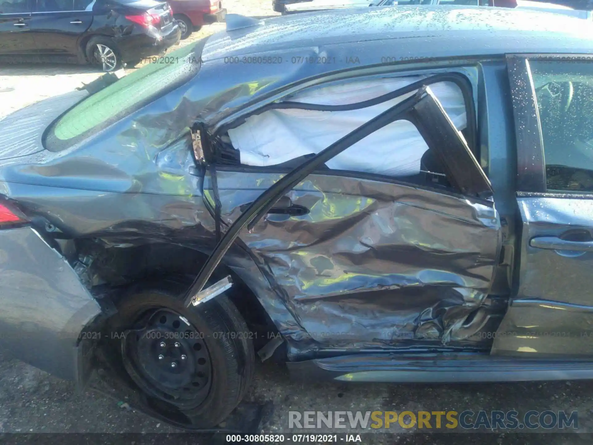 6 Photograph of a damaged car JTDEPRAE8LJ049915 TOYOTA COROLLA 2020