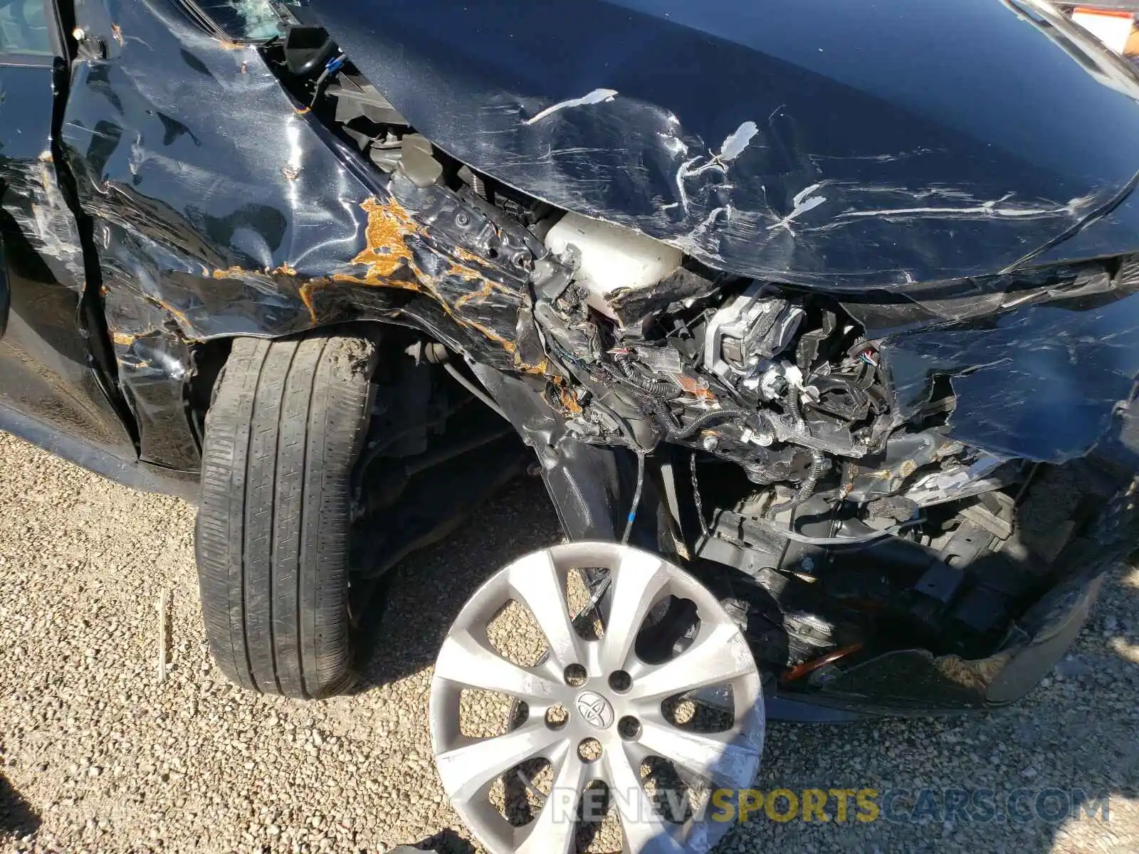 9 Photograph of a damaged car JTDEPRAE8LJ051616 TOYOTA COROLLA 2020