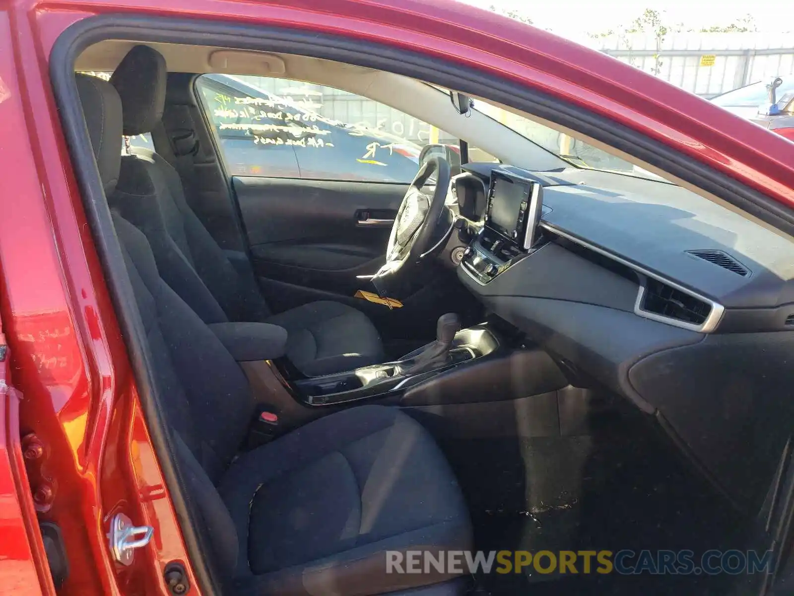 5 Photograph of a damaged car JTDEPRAE8LJ051891 TOYOTA COROLLA 2020