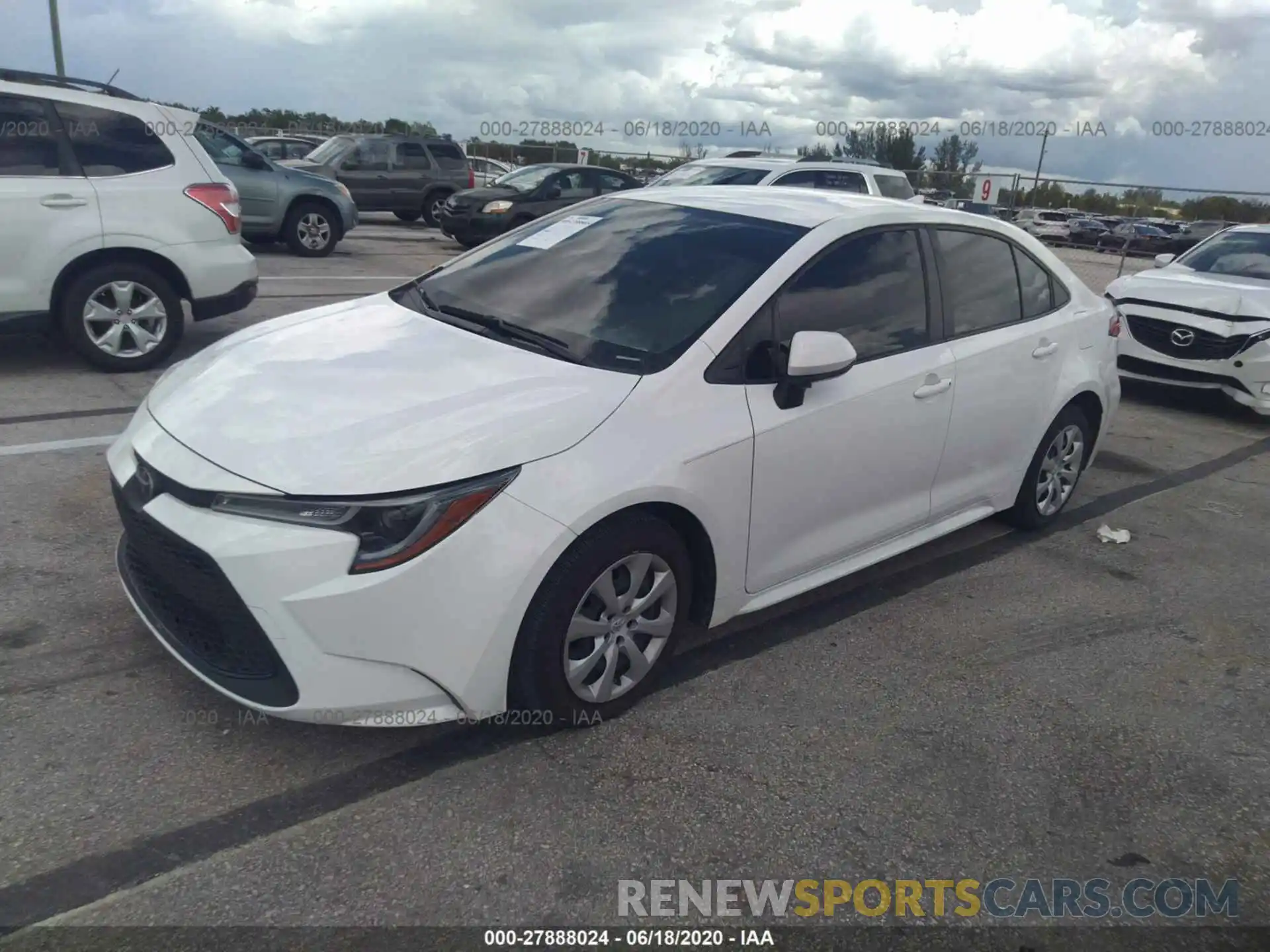 2 Photograph of a damaged car JTDEPRAE8LJ052572 TOYOTA COROLLA 2020