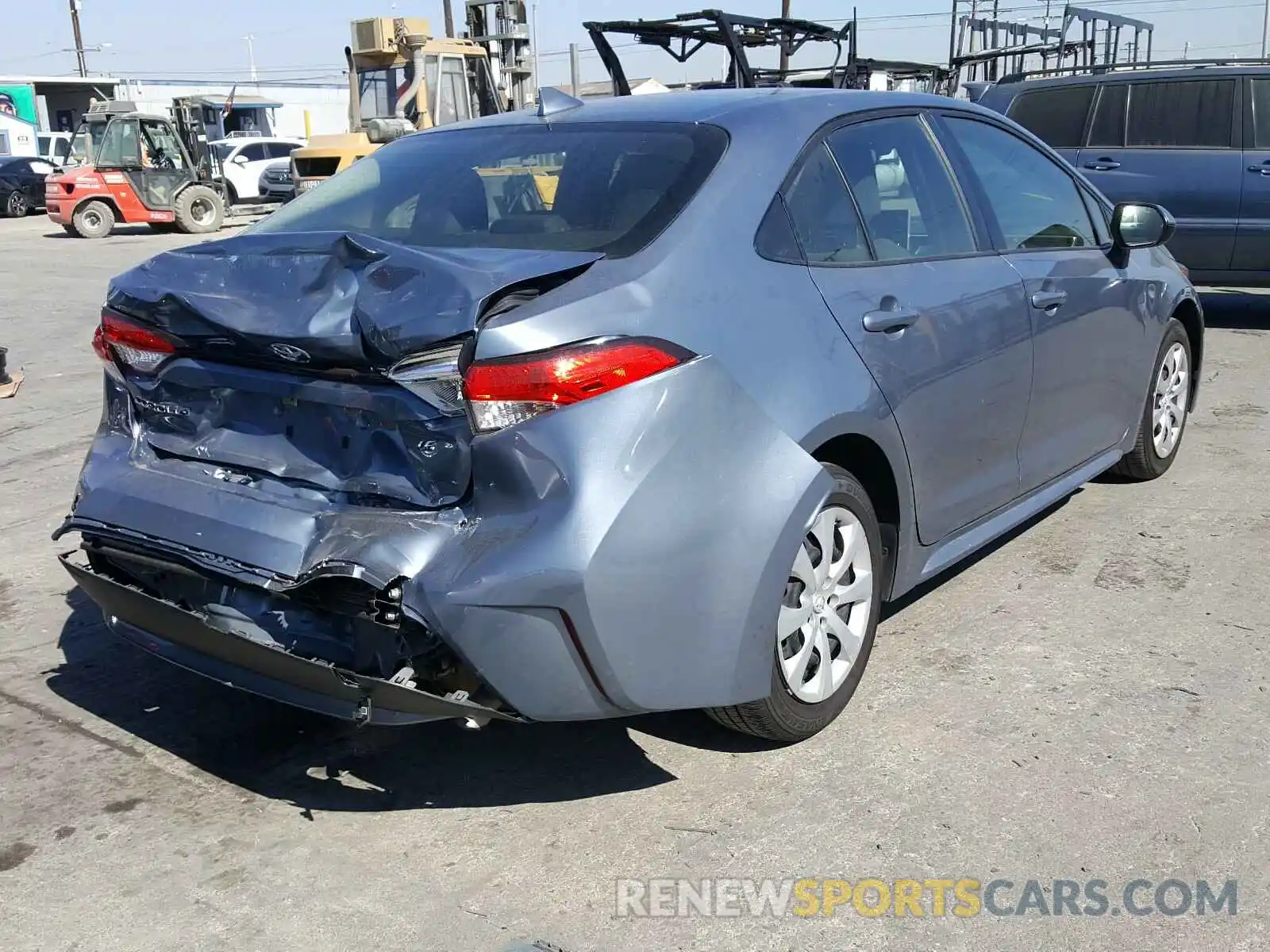 4 Photograph of a damaged car JTDEPRAE8LJ052667 TOYOTA COROLLA 2020