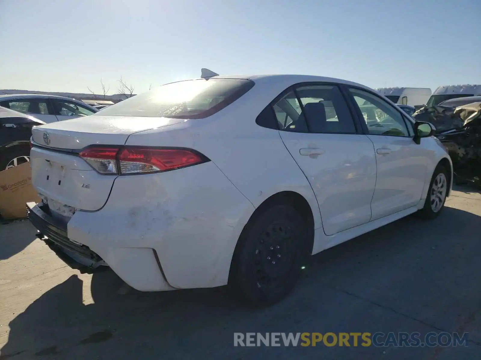 4 Photograph of a damaged car JTDEPRAE8LJ052779 TOYOTA COROLLA 2020