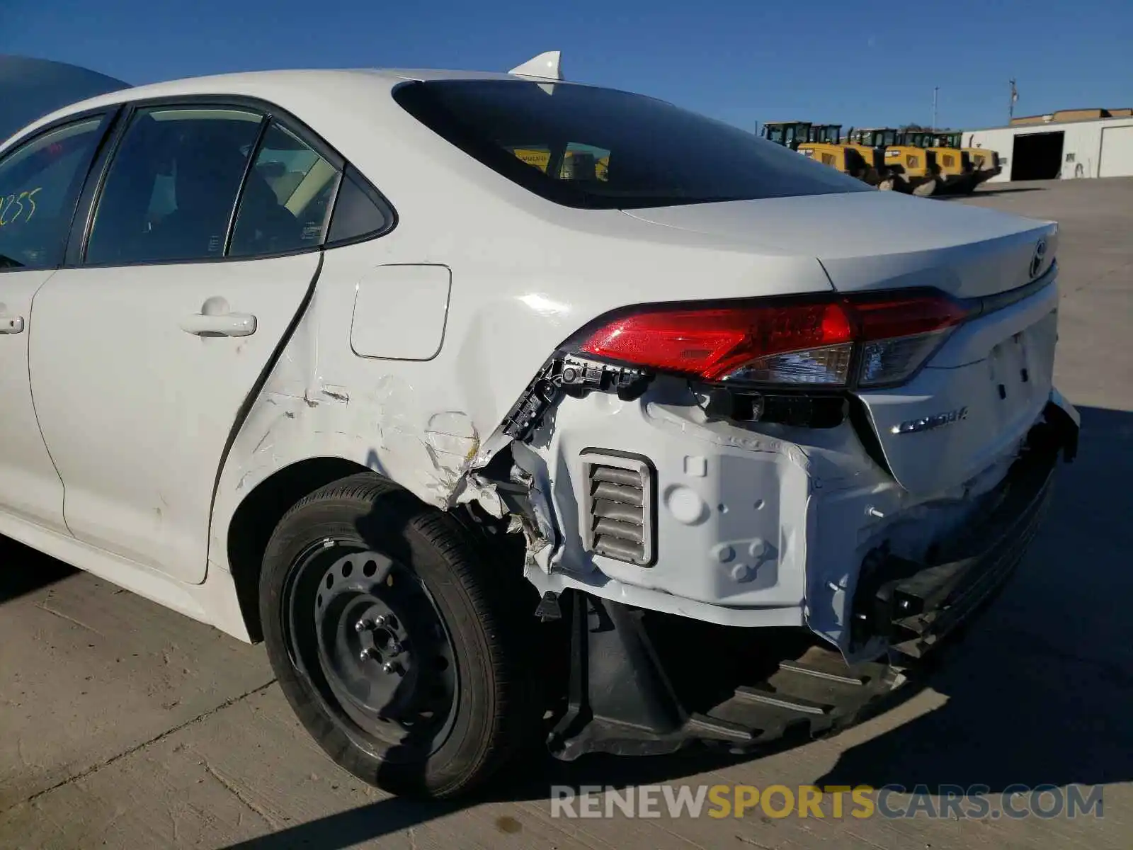 9 Photograph of a damaged car JTDEPRAE8LJ052779 TOYOTA COROLLA 2020