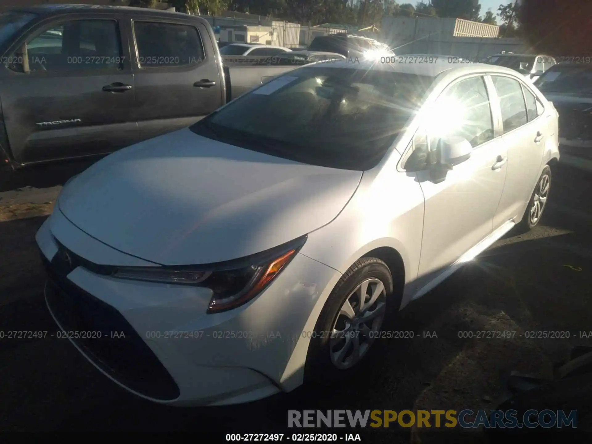 2 Photograph of a damaged car JTDEPRAE8LJ054984 TOYOTA COROLLA 2020