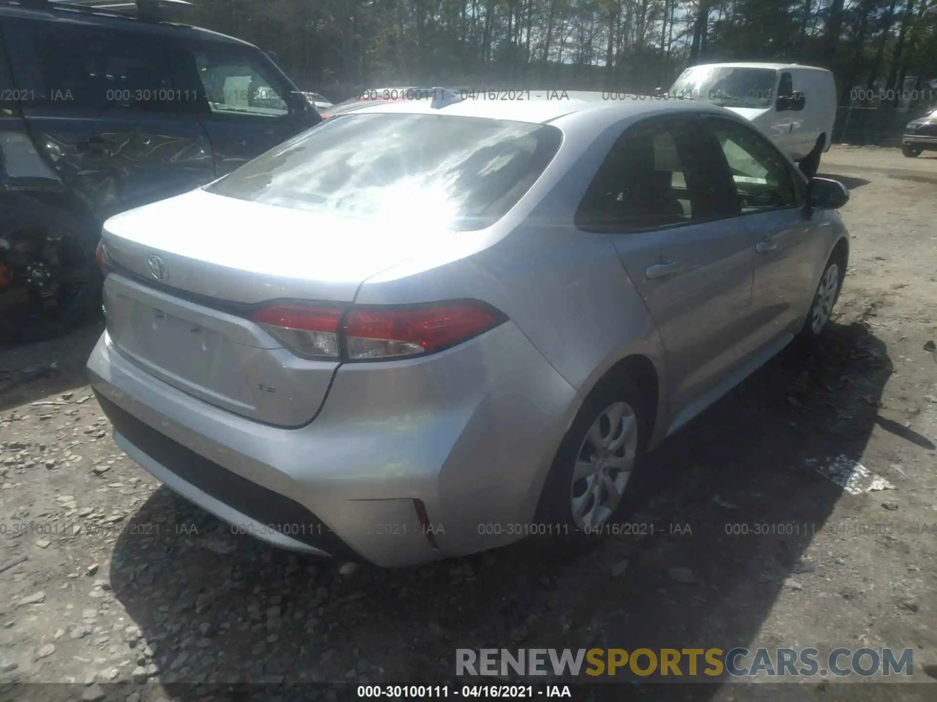 4 Photograph of a damaged car JTDEPRAE8LJ055102 TOYOTA COROLLA 2020