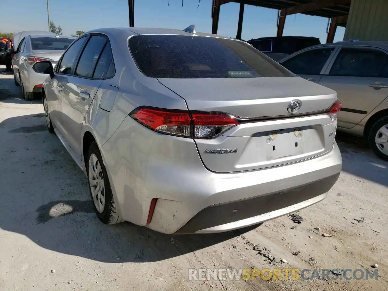 3 Photograph of a damaged car JTDEPRAE8LJ055942 TOYOTA COROLLA 2020