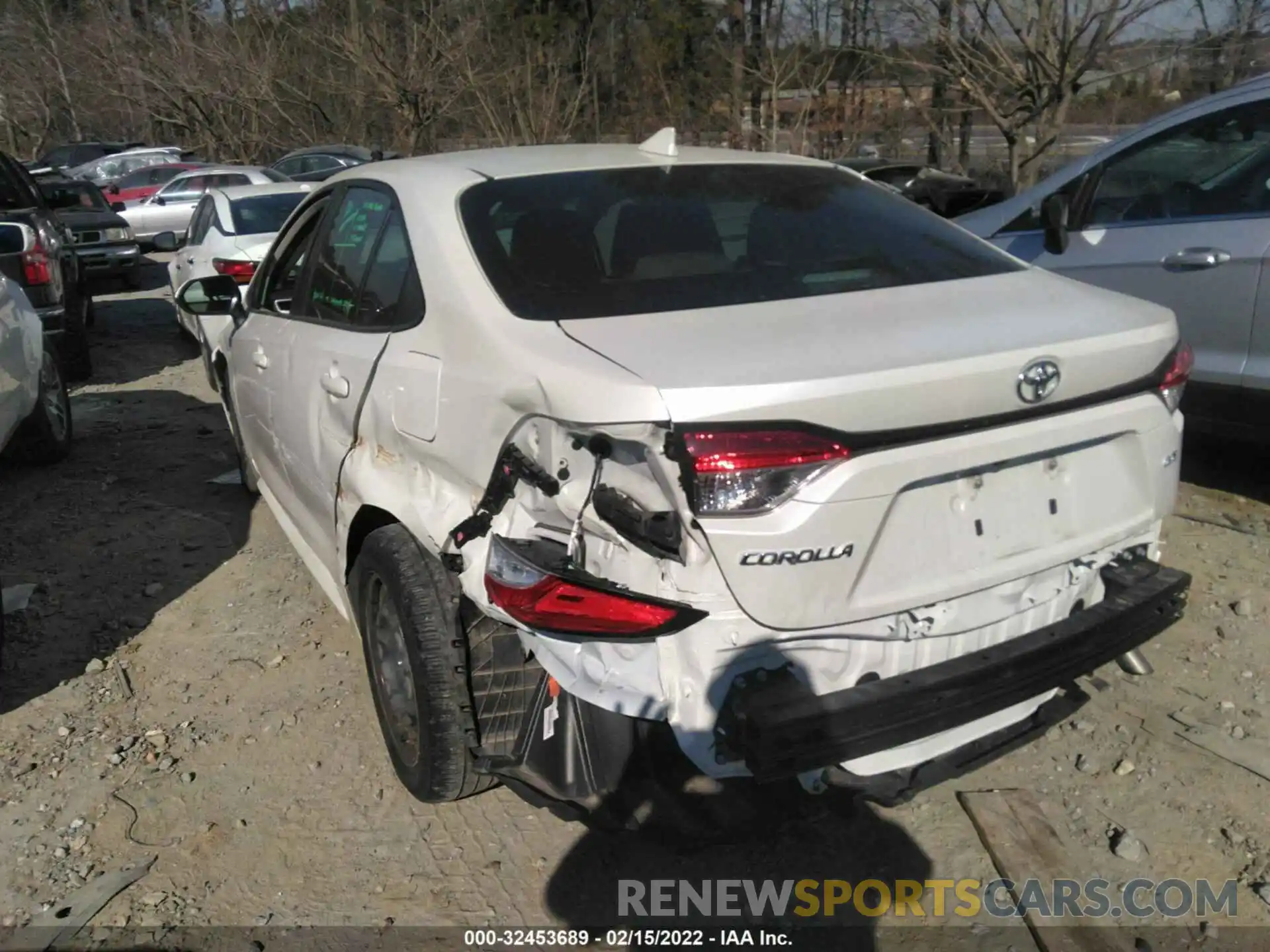 3 Photograph of a damaged car JTDEPRAE8LJ059604 TOYOTA COROLLA 2020