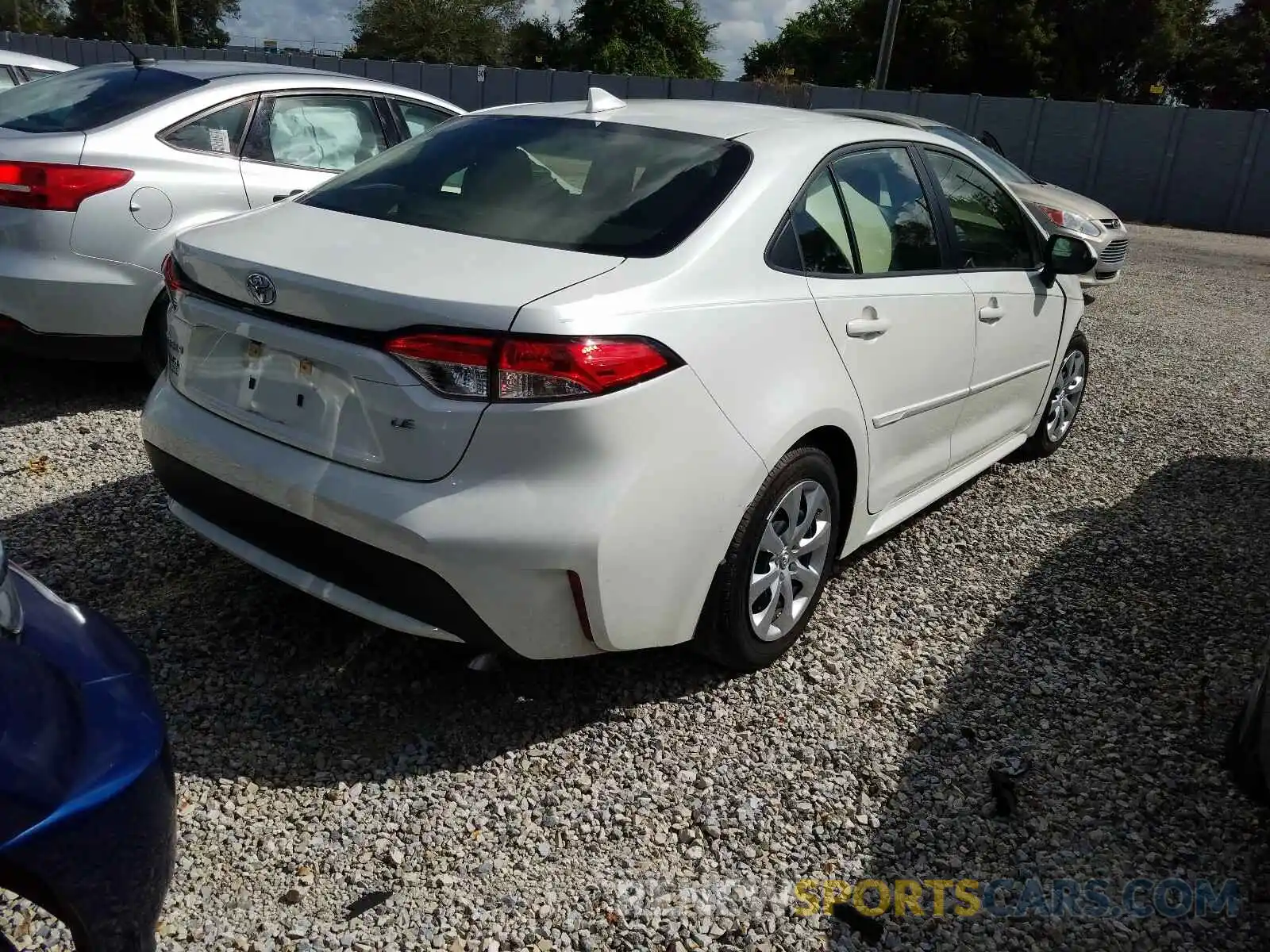 4 Photograph of a damaged car JTDEPRAE8LJ060784 TOYOTA COROLLA 2020