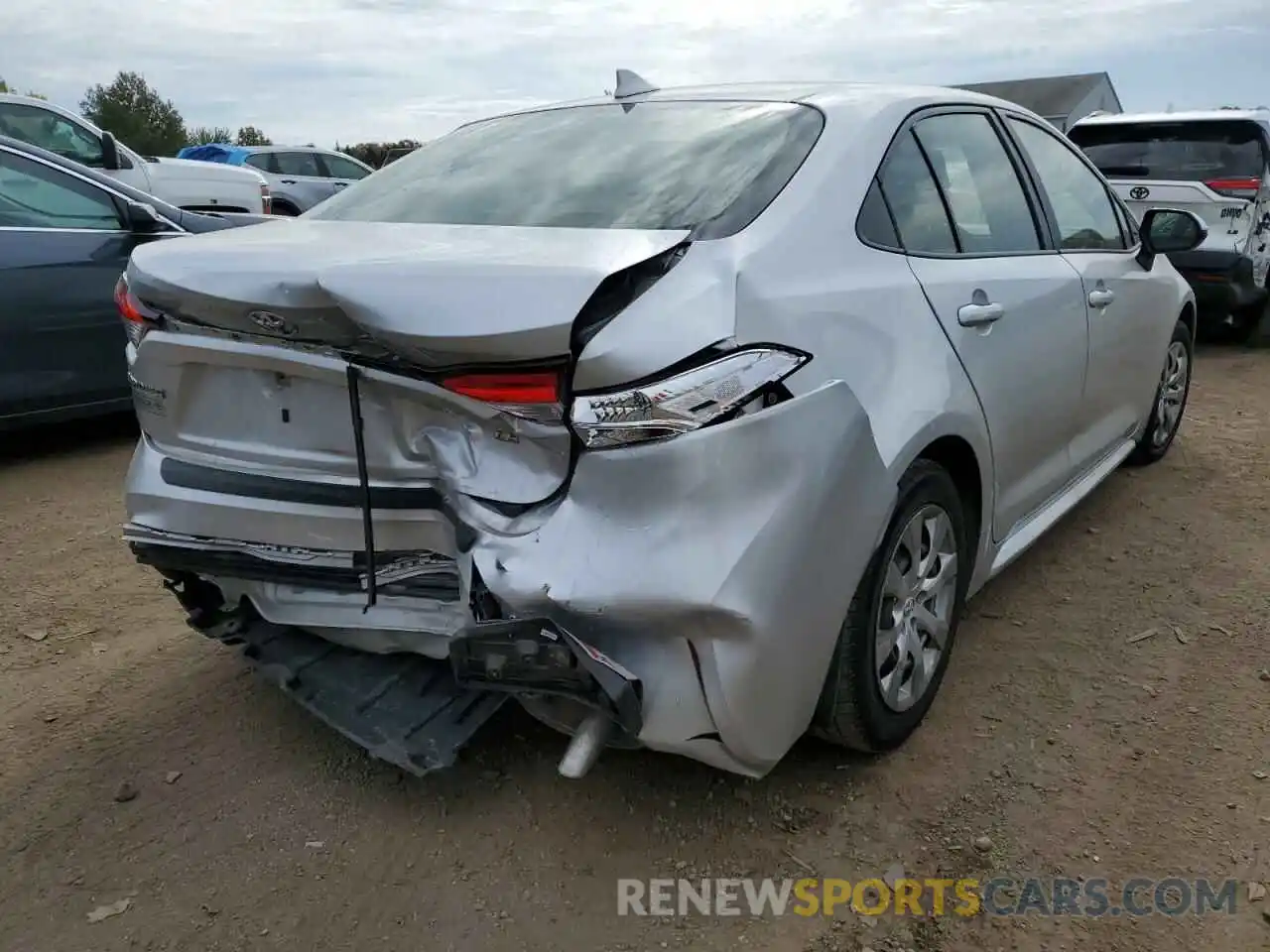 4 Photograph of a damaged car JTDEPRAE8LJ061126 TOYOTA COROLLA 2020