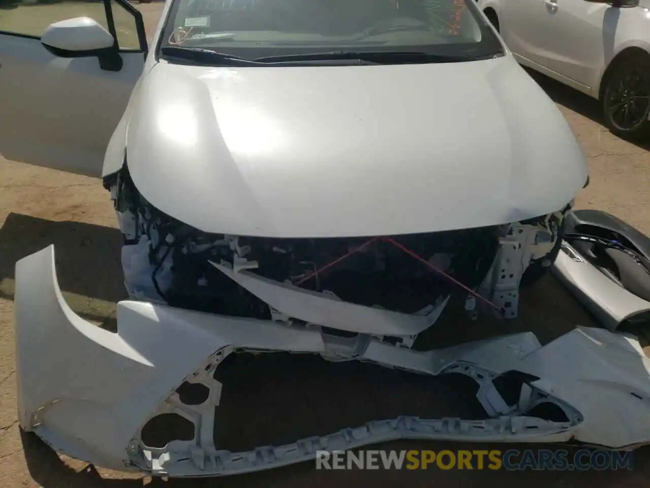 9 Photograph of a damaged car JTDEPRAE8LJ062230 TOYOTA COROLLA 2020