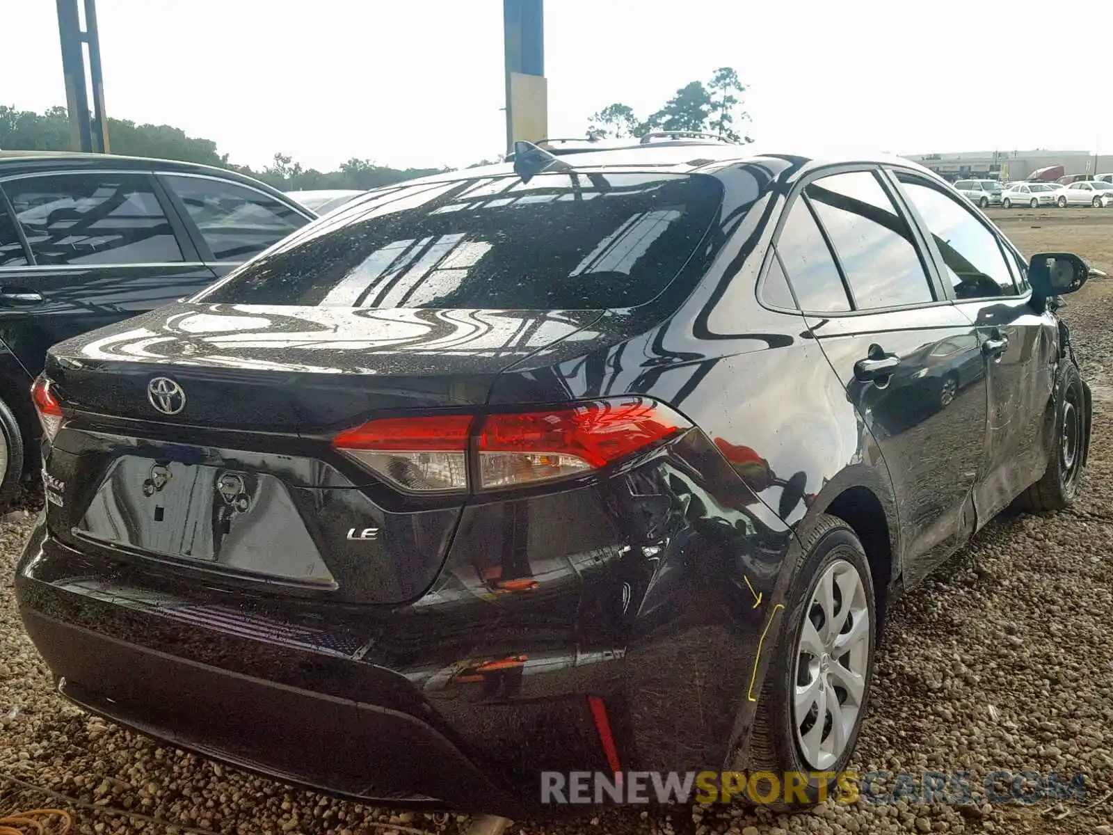 4 Photograph of a damaged car JTDEPRAE8LJ062373 TOYOTA COROLLA 2020