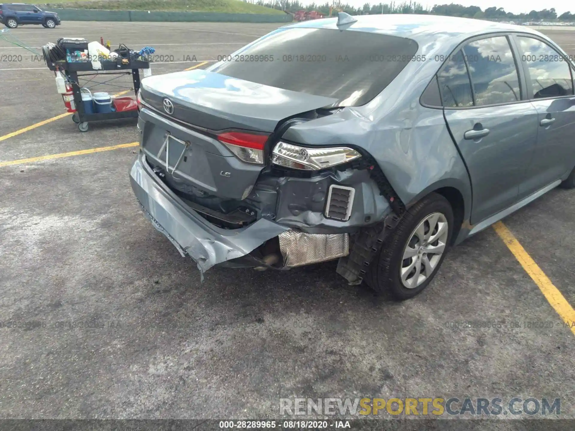 6 Photograph of a damaged car JTDEPRAE8LJ063684 TOYOTA COROLLA 2020