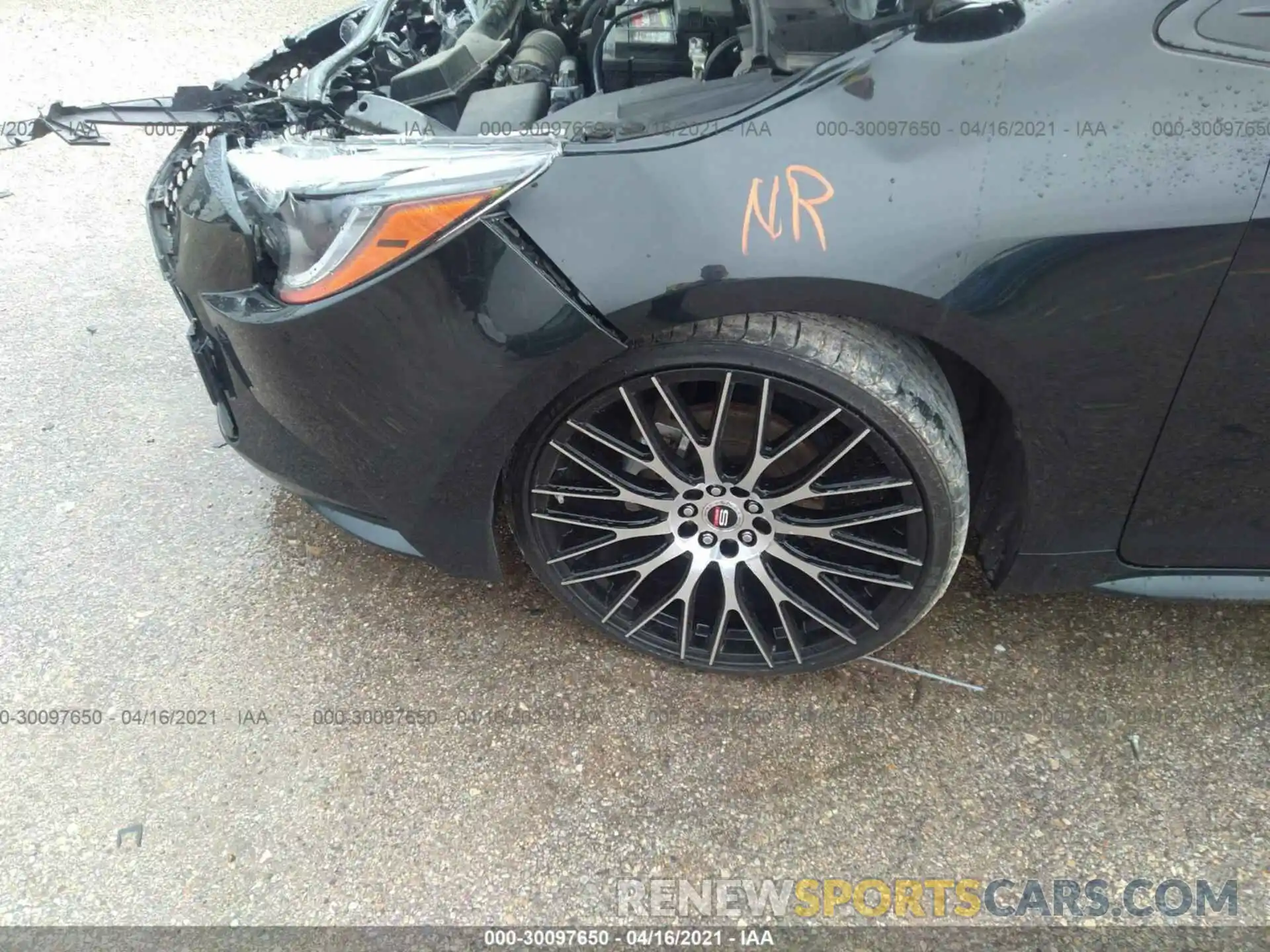 11 Photograph of a damaged car JTDEPRAE8LJ065225 TOYOTA COROLLA 2020