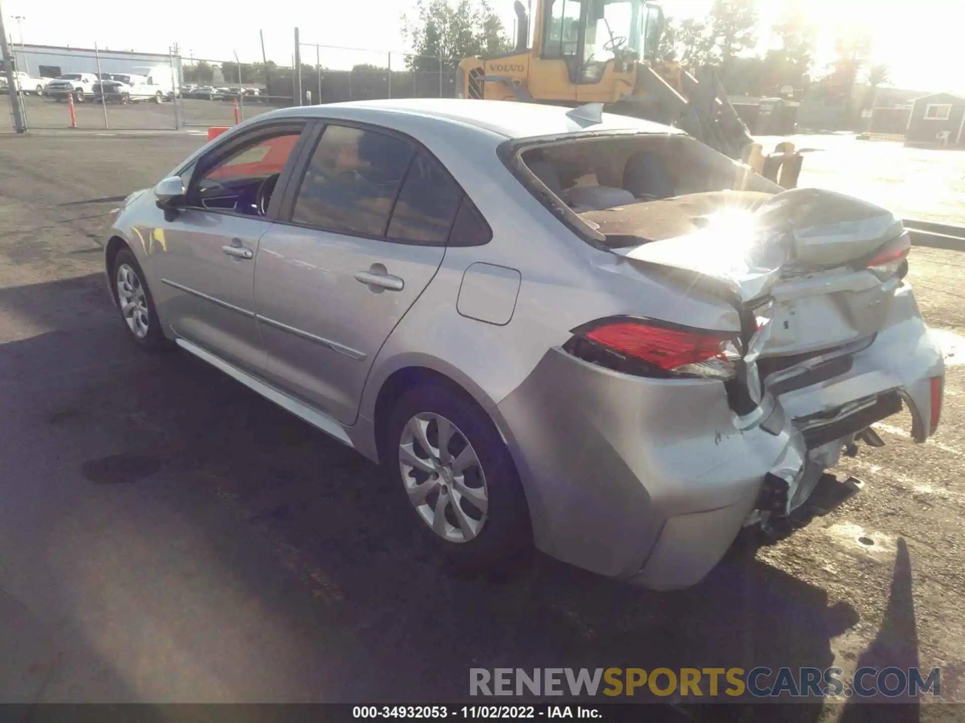 3 Photograph of a damaged car JTDEPRAE8LJ067301 TOYOTA COROLLA 2020