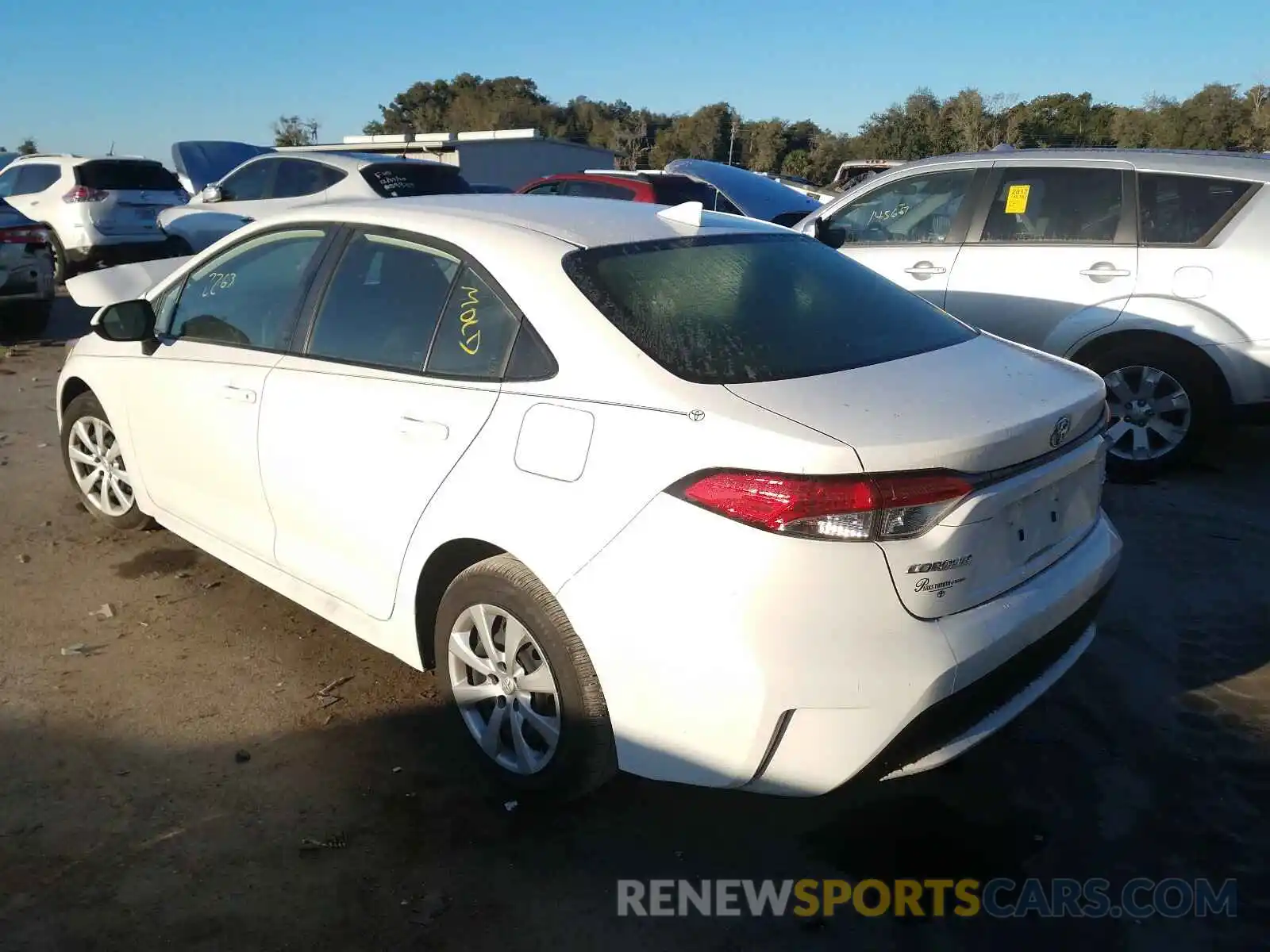 3 Photograph of a damaged car JTDEPRAE8LJ069338 TOYOTA COROLLA 2020