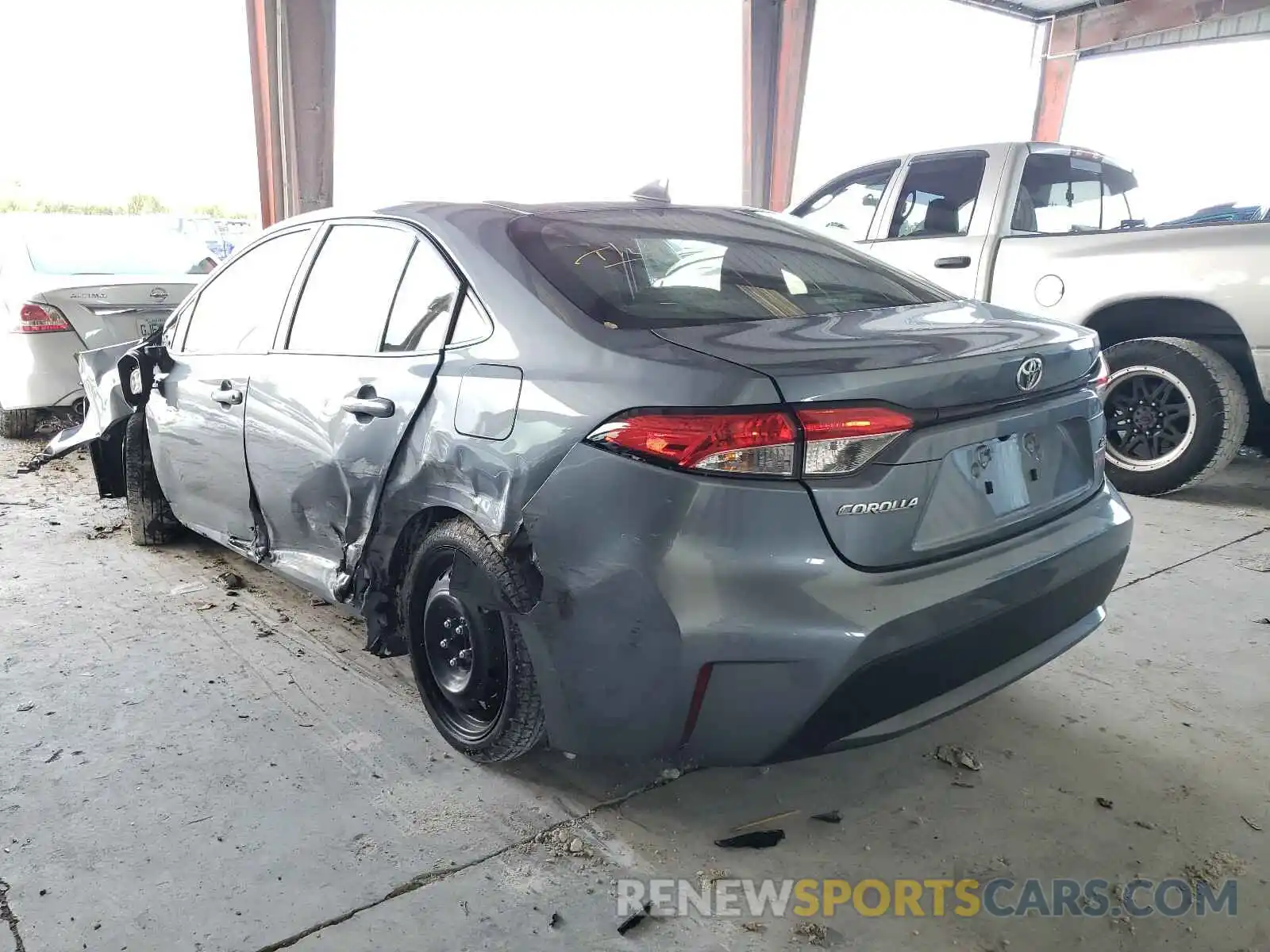 3 Photograph of a damaged car JTDEPRAE8LJ070313 TOYOTA COROLLA 2020