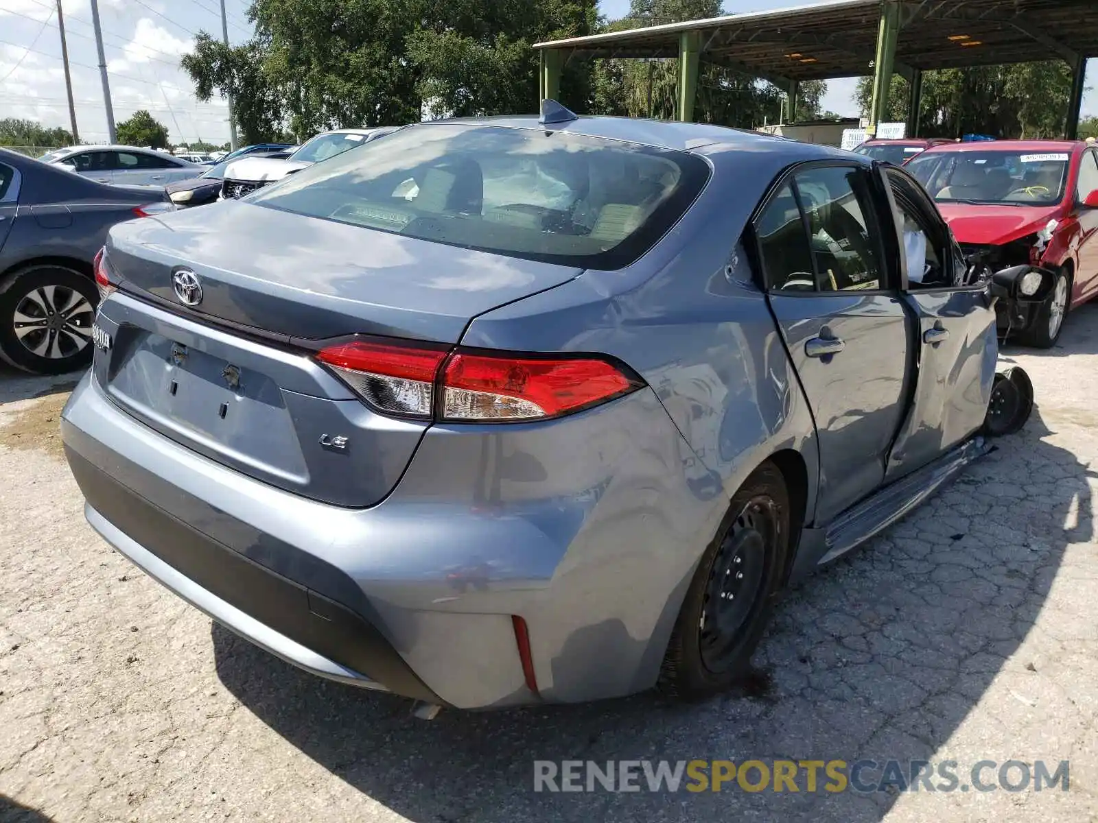 4 Photograph of a damaged car JTDEPRAE8LJ070831 TOYOTA COROLLA 2020