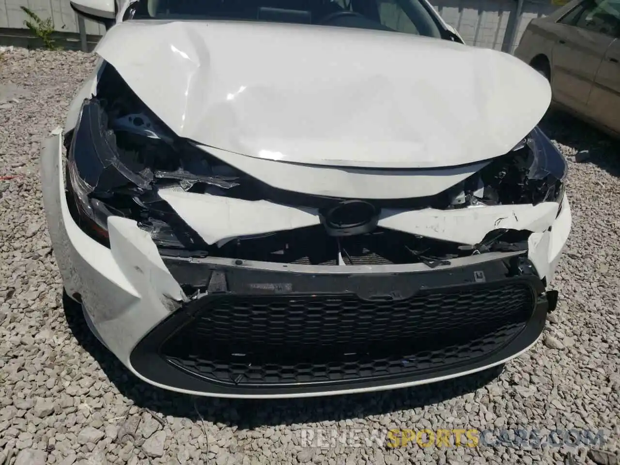 9 Photograph of a damaged car JTDEPRAE8LJ072062 TOYOTA COROLLA 2020