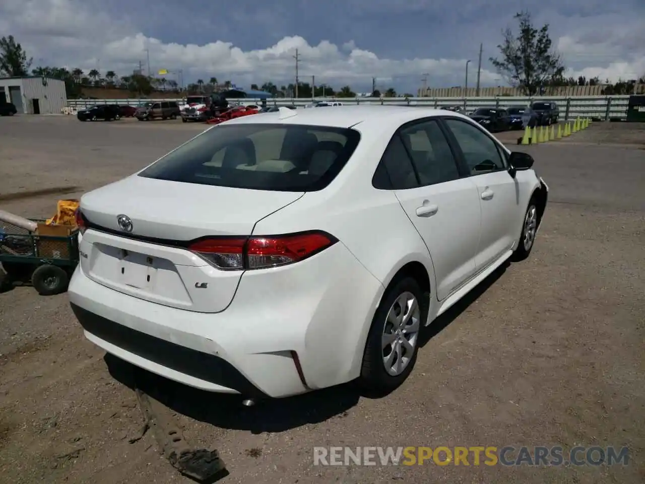 4 Photograph of a damaged car JTDEPRAE8LJ073003 TOYOTA COROLLA 2020