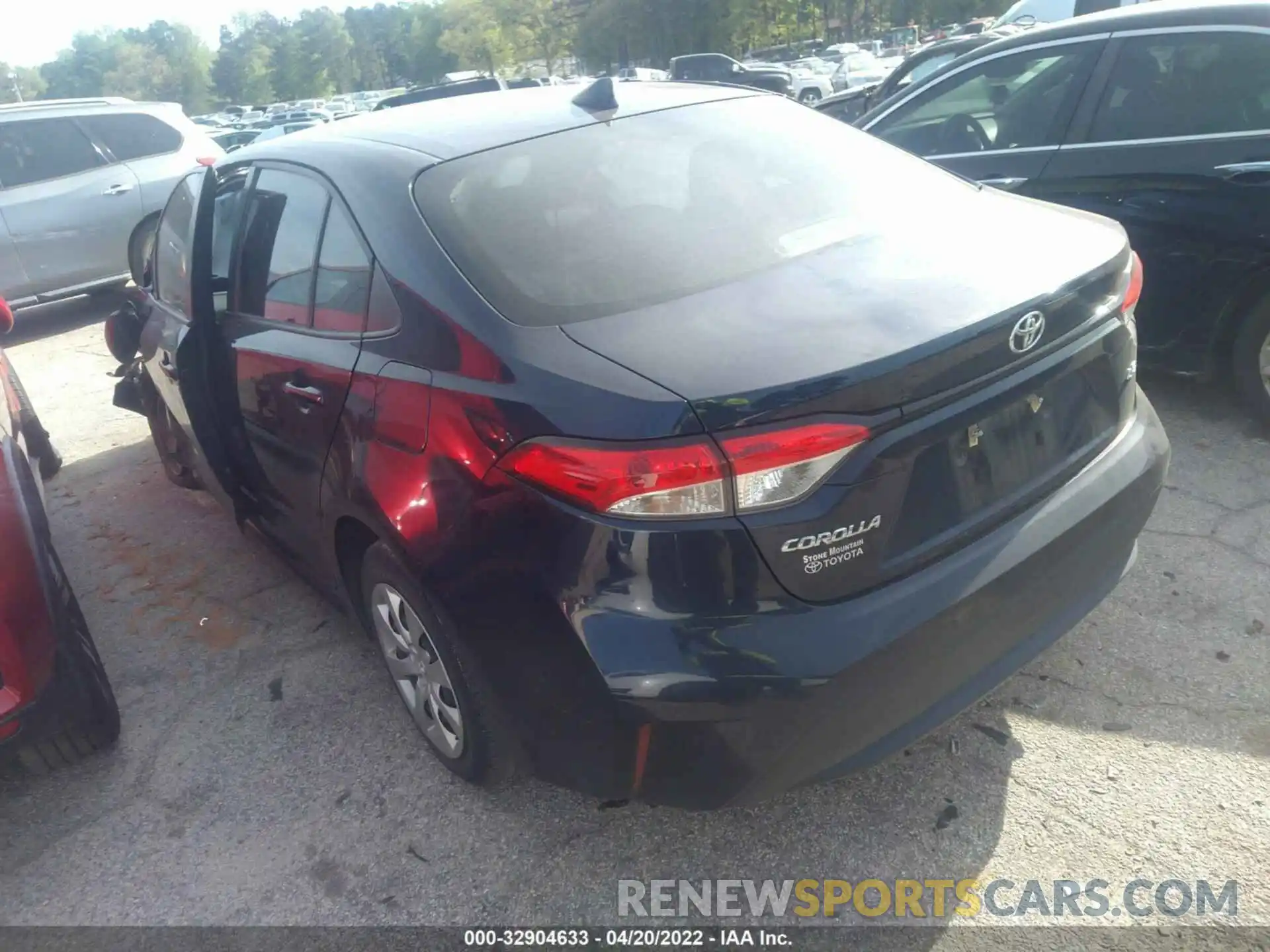 3 Photograph of a damaged car JTDEPRAE8LJ073342 TOYOTA COROLLA 2020