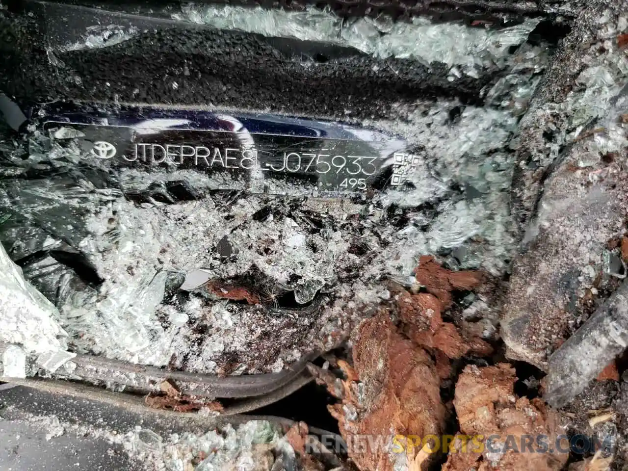 10 Photograph of a damaged car JTDEPRAE8LJ075933 TOYOTA COROLLA 2020