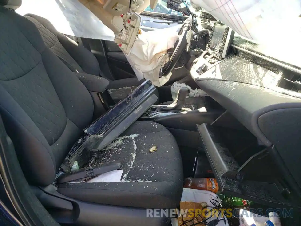 5 Photograph of a damaged car JTDEPRAE8LJ075933 TOYOTA COROLLA 2020