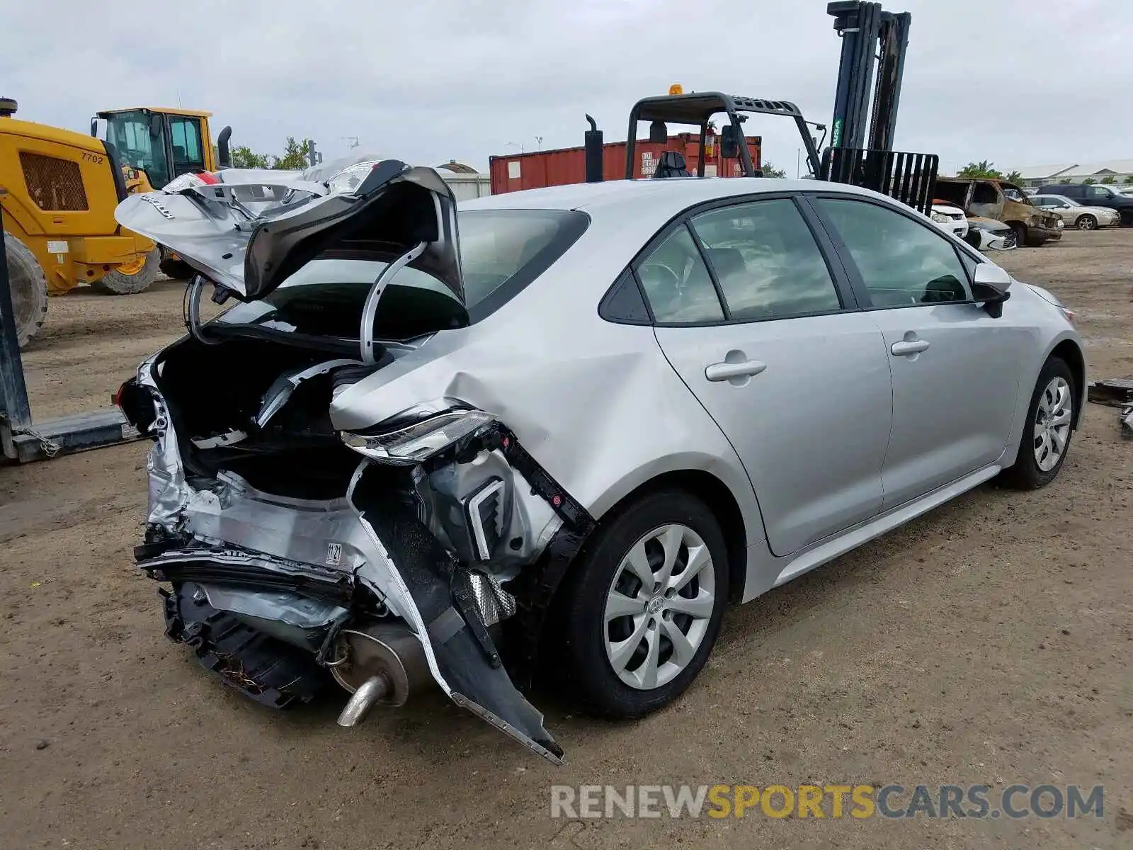 4 Photograph of a damaged car JTDEPRAE8LJ082218 TOYOTA COROLLA 2020