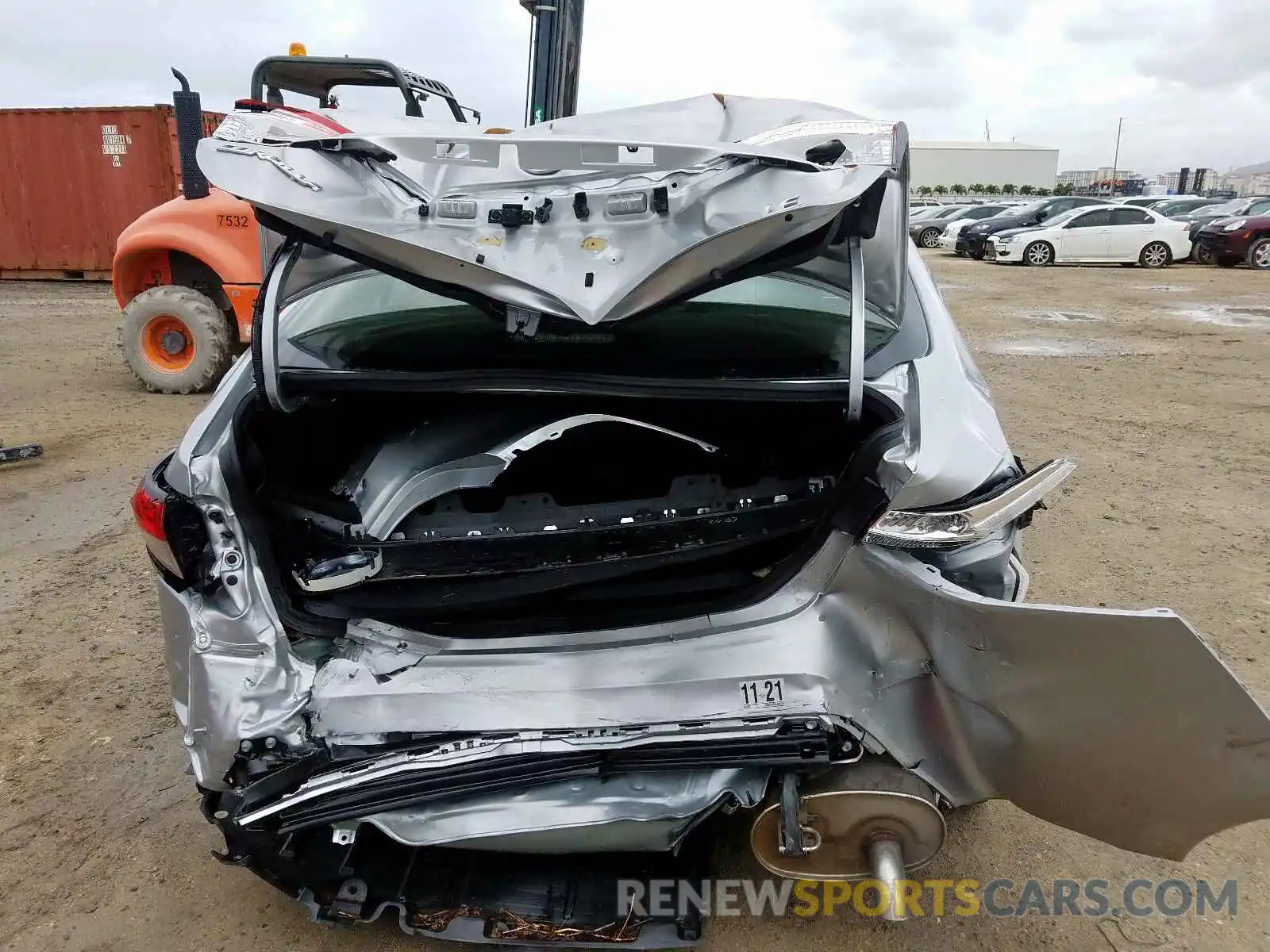 9 Photograph of a damaged car JTDEPRAE8LJ082218 TOYOTA COROLLA 2020