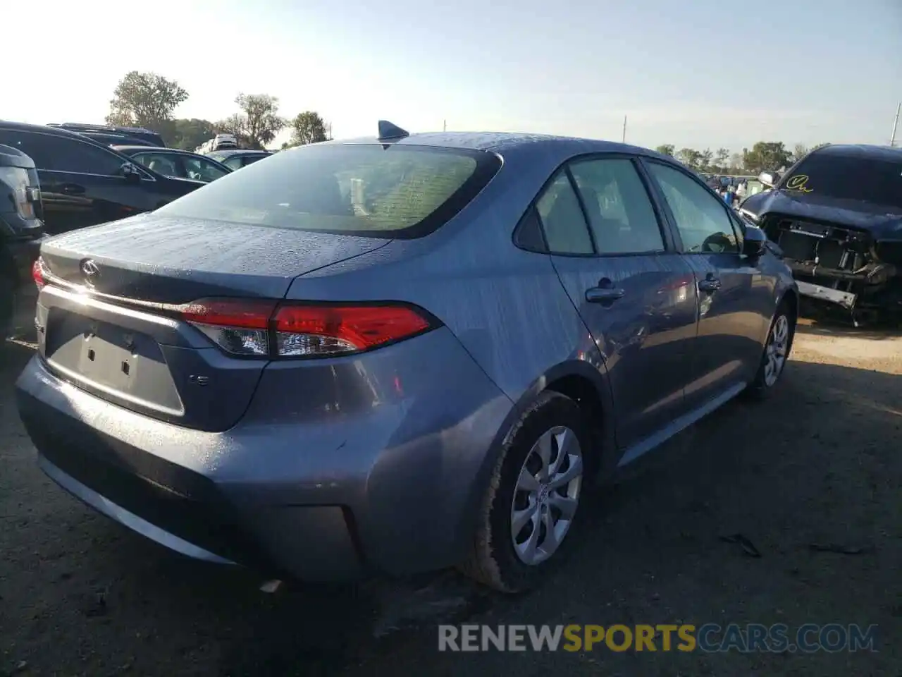 4 Photograph of a damaged car JTDEPRAE8LJ083904 TOYOTA COROLLA 2020