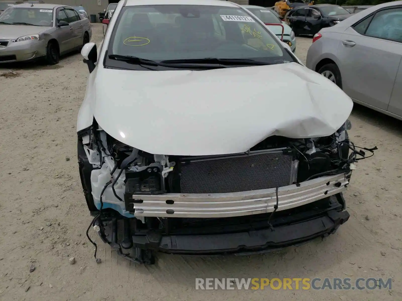 9 Photograph of a damaged car JTDEPRAE8LJ084308 TOYOTA COROLLA 2020