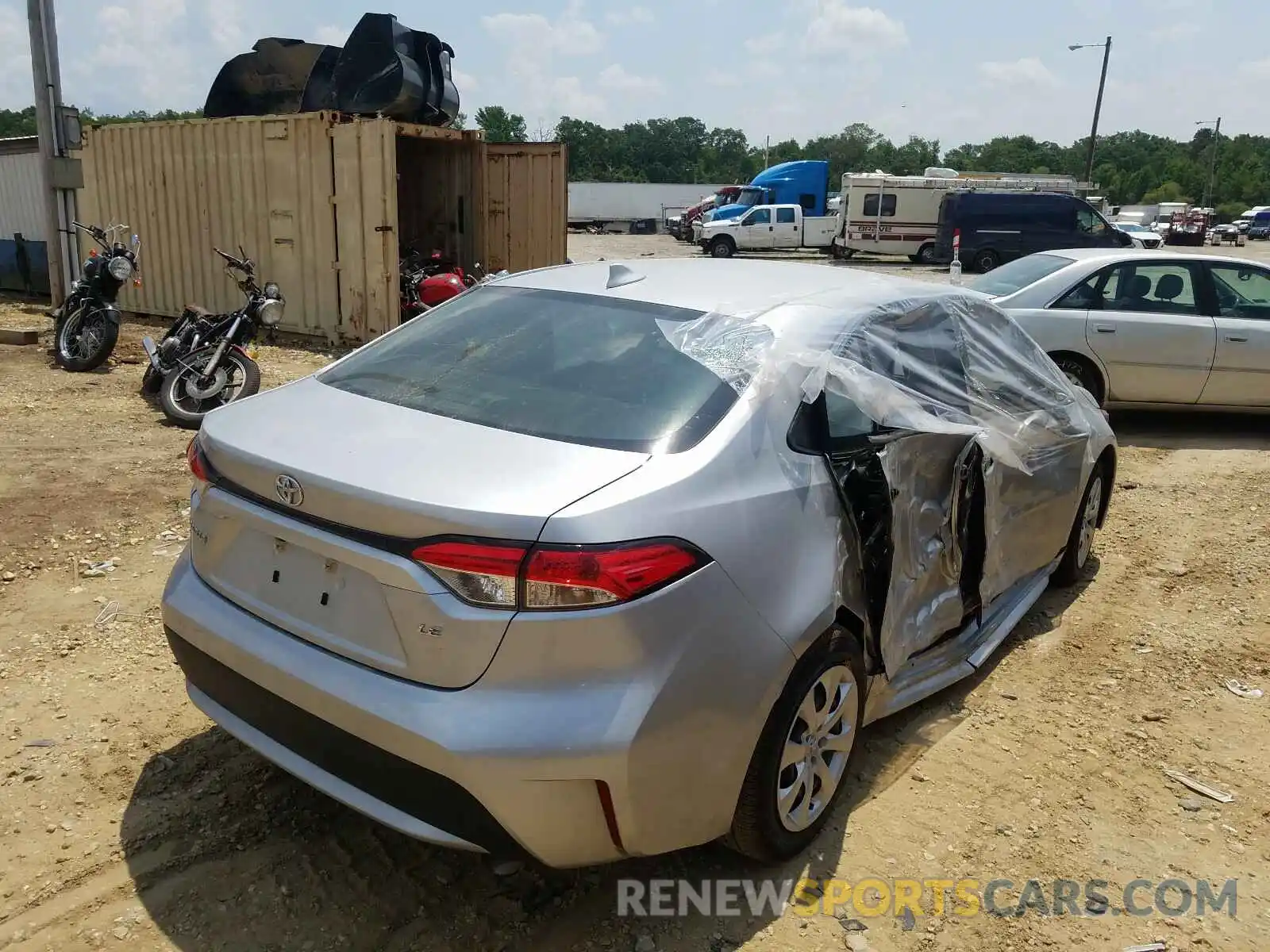 4 Photograph of a damaged car JTDEPRAE8LJ084311 TOYOTA COROLLA 2020