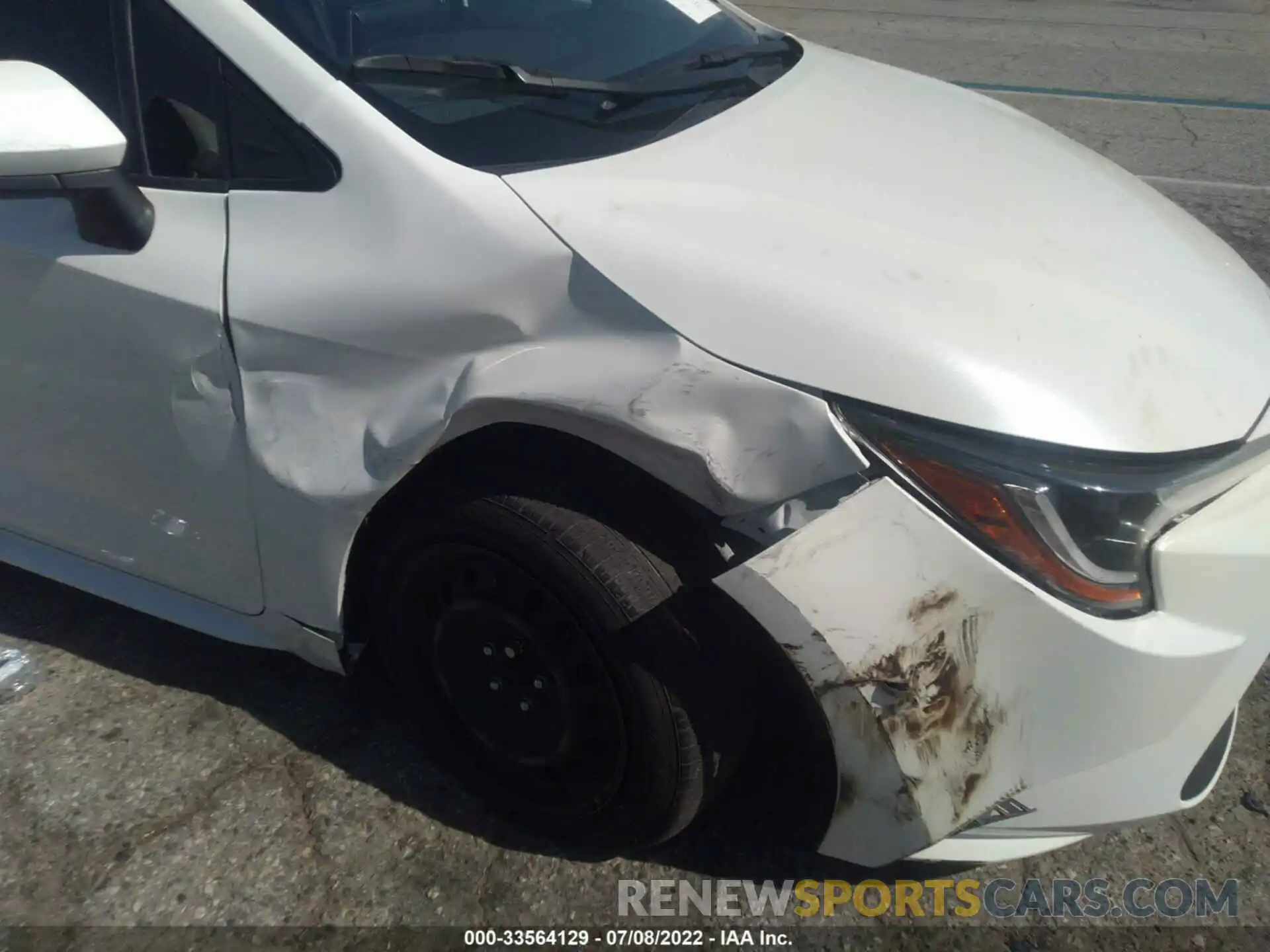 6 Photograph of a damaged car JTDEPRAE8LJ085362 TOYOTA COROLLA 2020