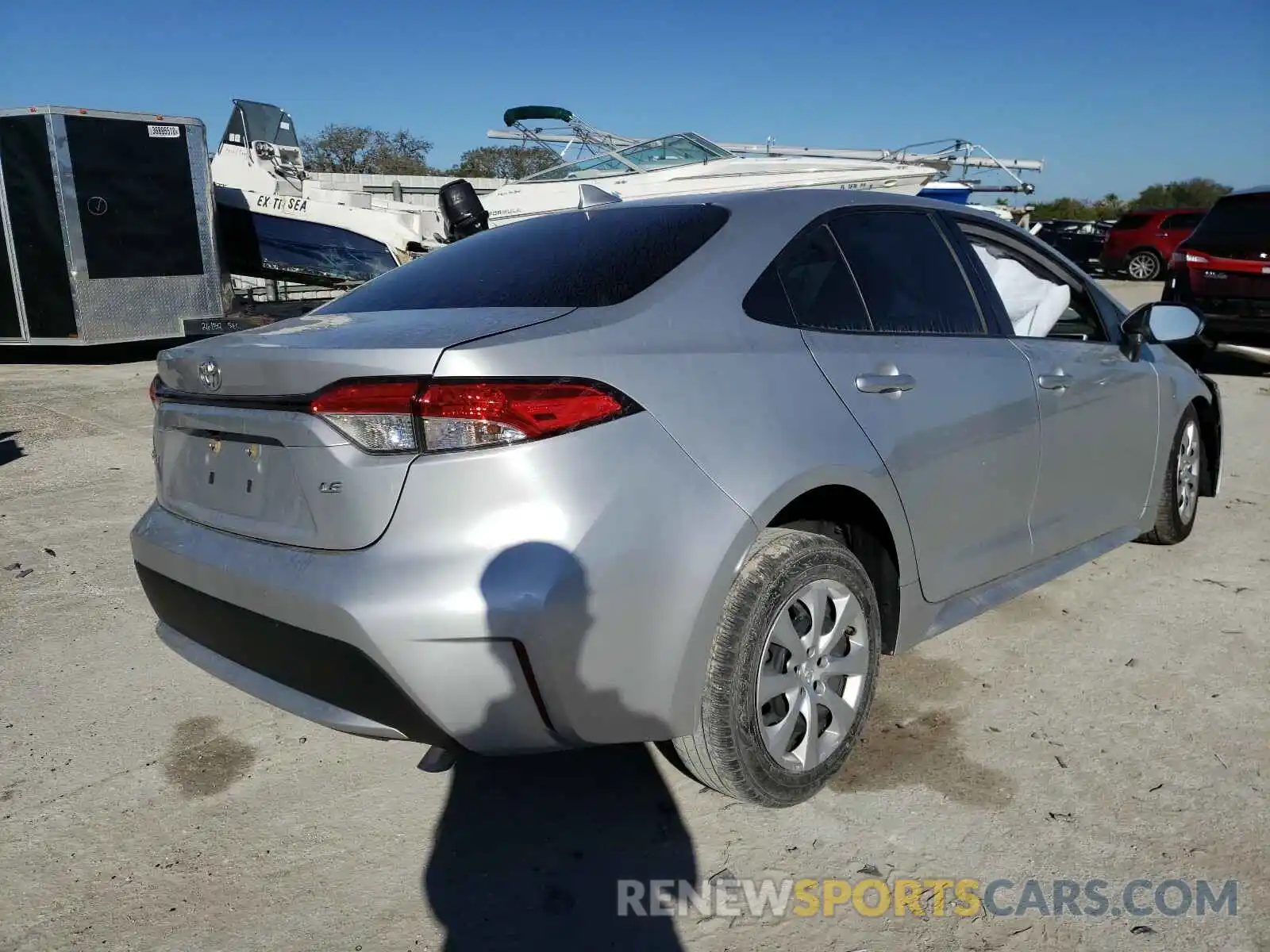 4 Photograph of a damaged car JTDEPRAE8LJ085796 TOYOTA COROLLA 2020