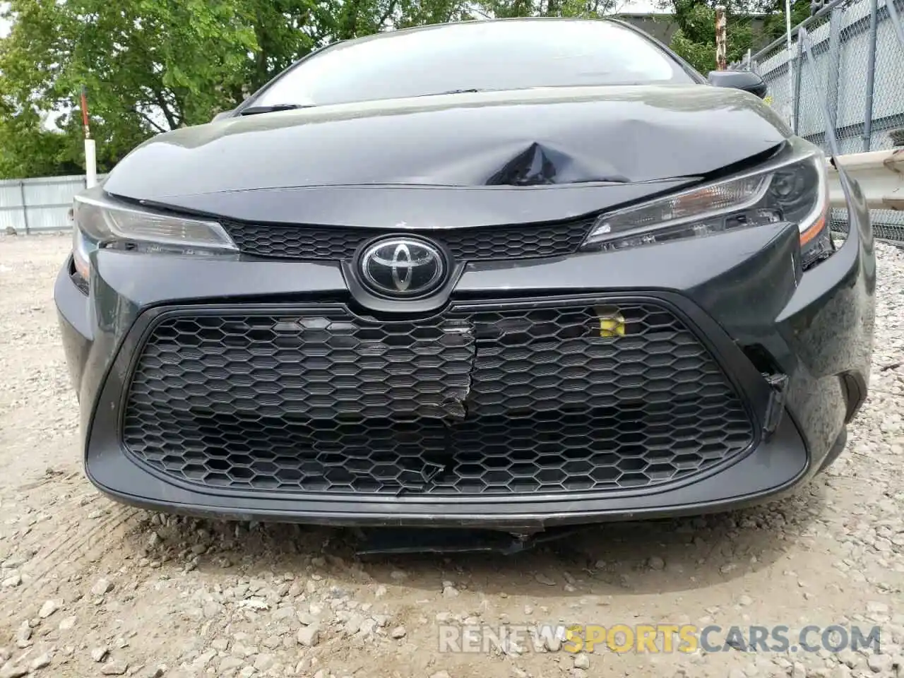 9 Photograph of a damaged car JTDEPRAE8LJ089217 TOYOTA COROLLA 2020