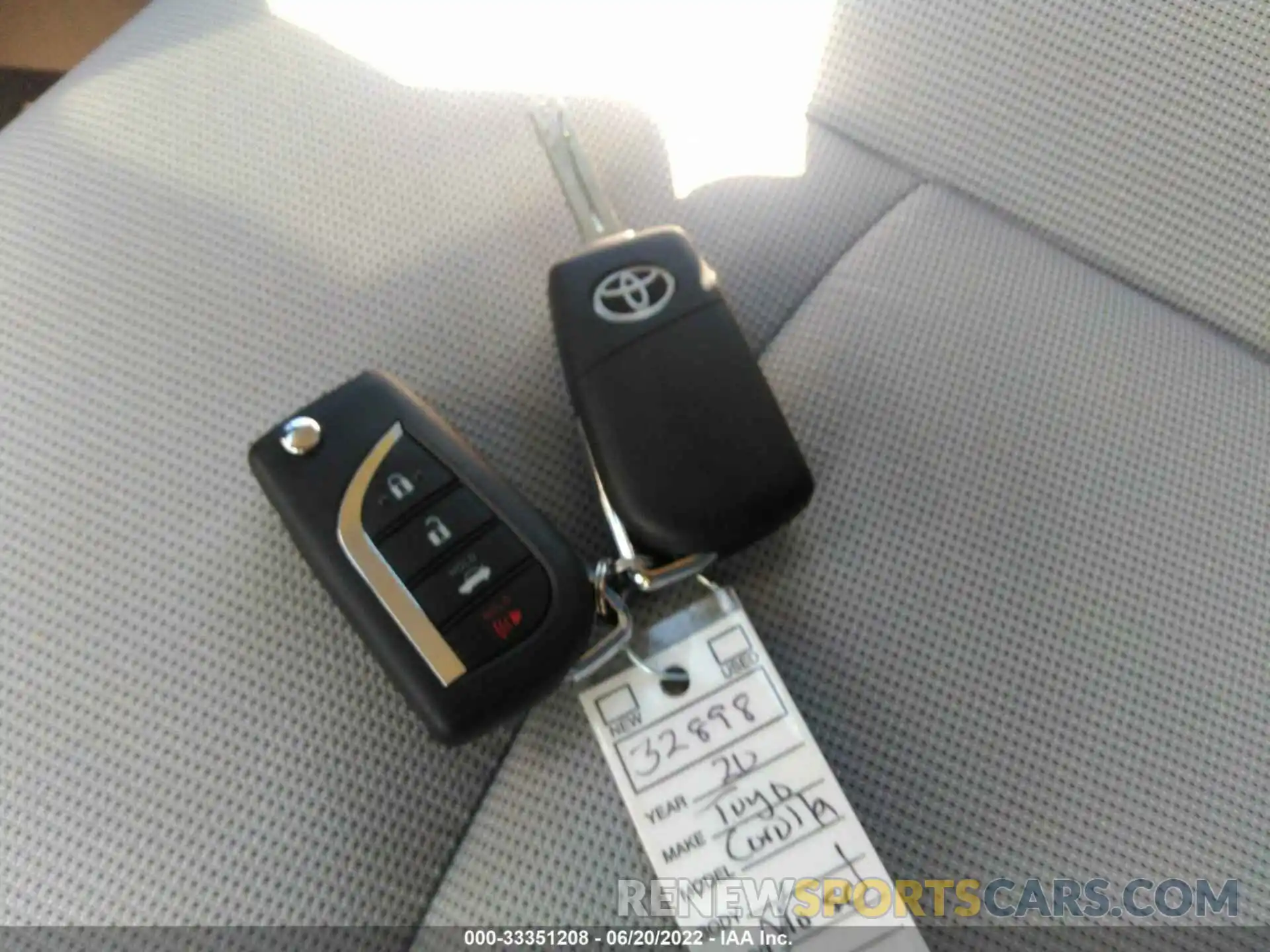 11 Photograph of a damaged car JTDEPRAE8LJ090593 TOYOTA COROLLA 2020