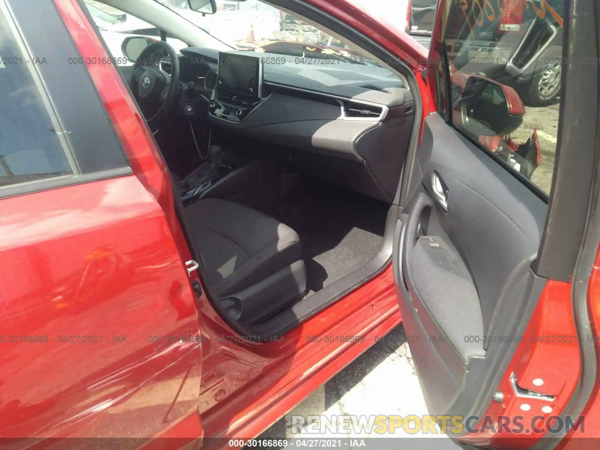 5 Photograph of a damaged car JTDEPRAE8LJ094157 TOYOTA COROLLA 2020