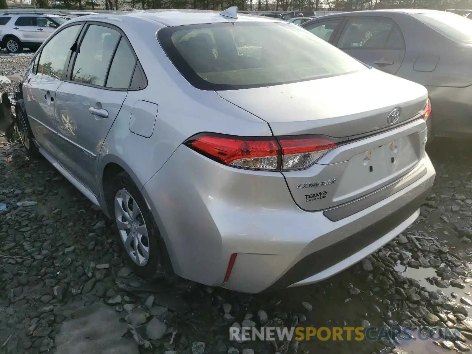 3 Photograph of a damaged car JTDEPRAE8LJ095048 TOYOTA COROLLA 2020