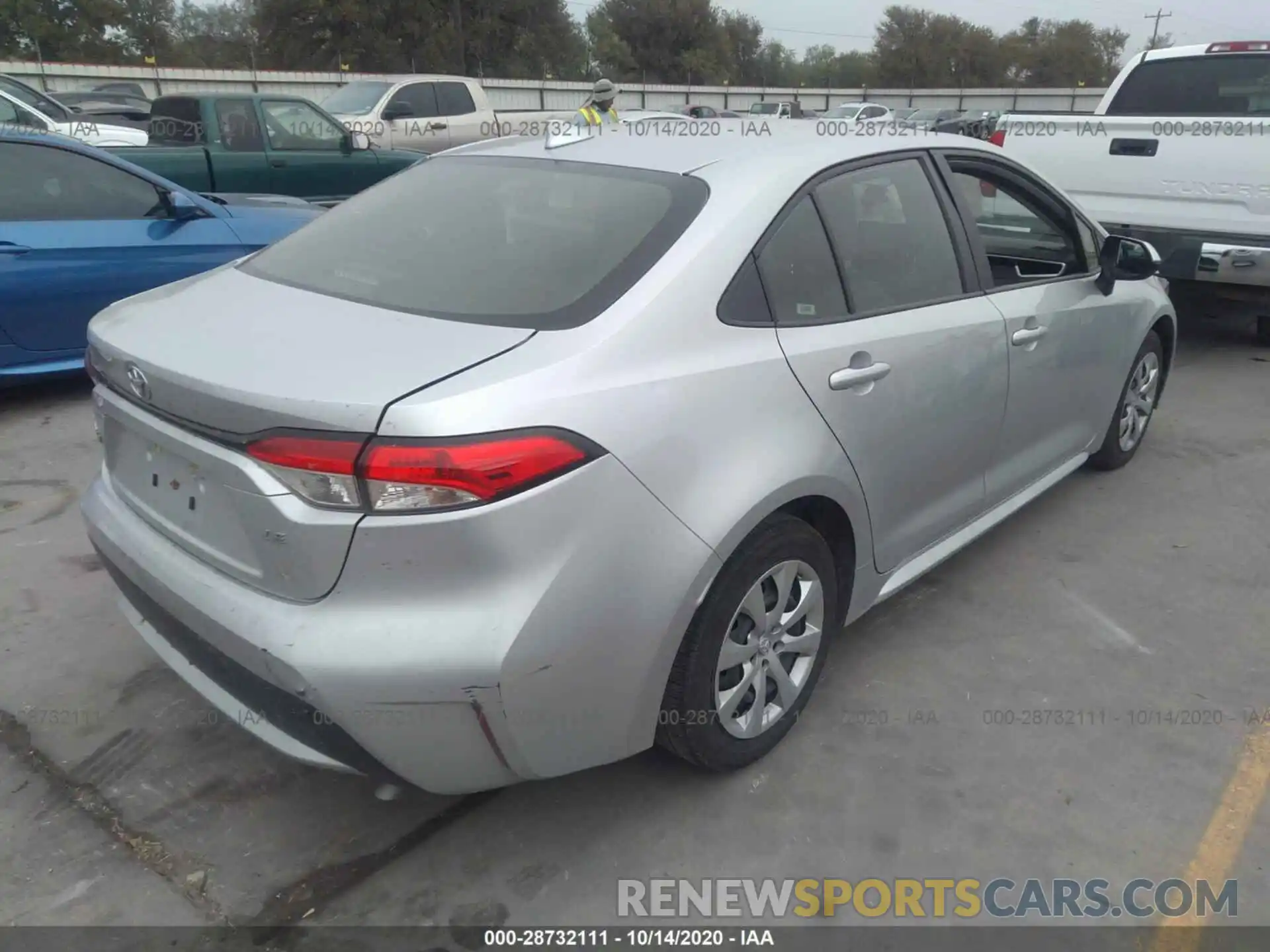 4 Photograph of a damaged car JTDEPRAE8LJ095227 TOYOTA COROLLA 2020