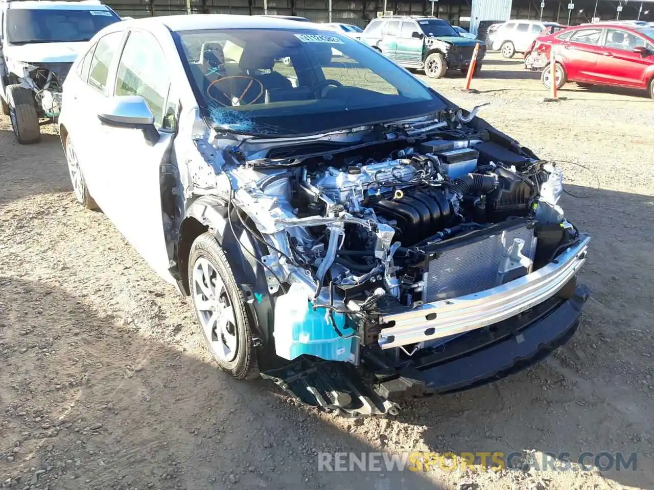 1 Photograph of a damaged car JTDEPRAE8LJ095339 TOYOTA COROLLA 2020