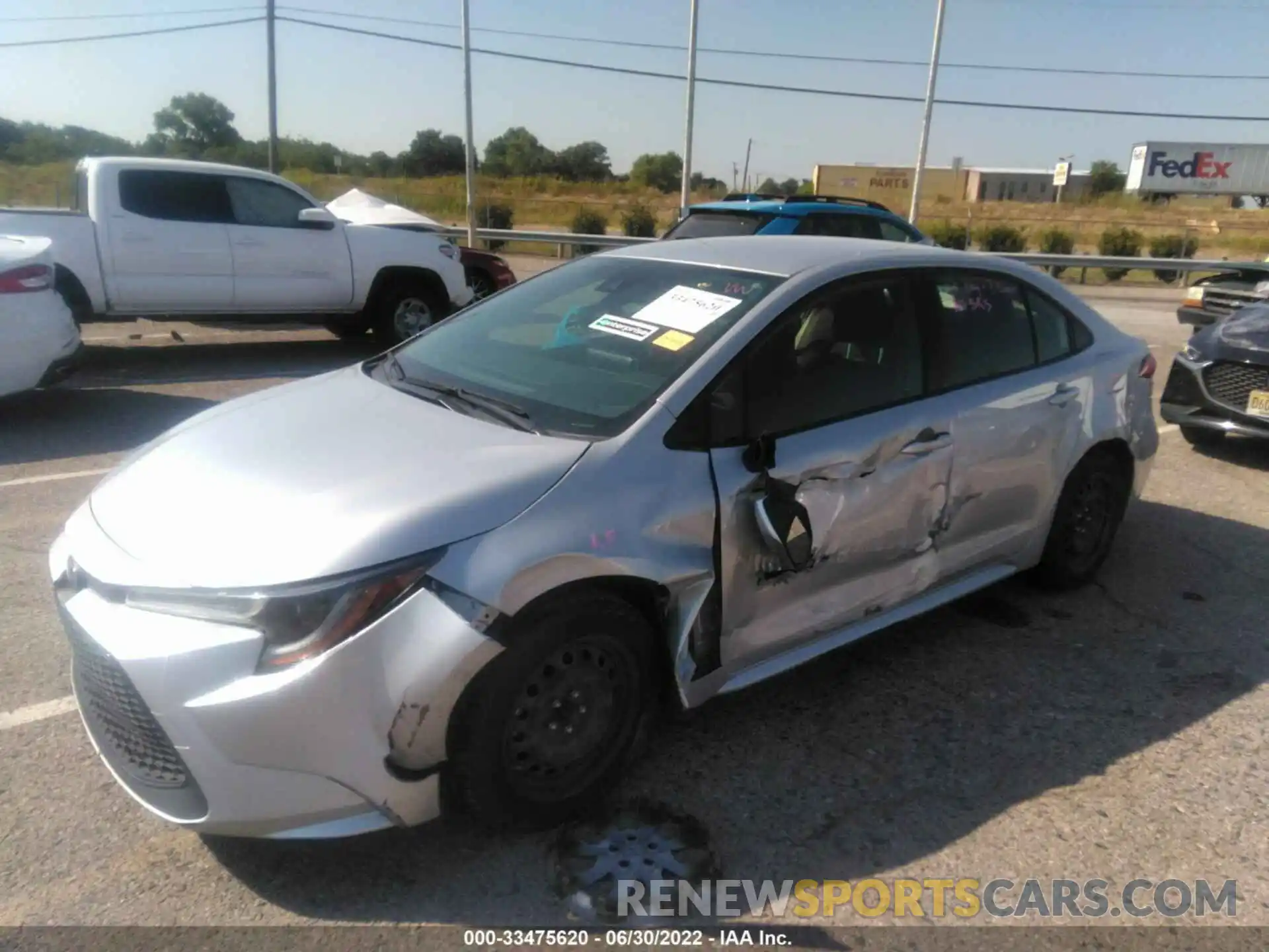 2 Photograph of a damaged car JTDEPRAE8LJ096149 TOYOTA COROLLA 2020