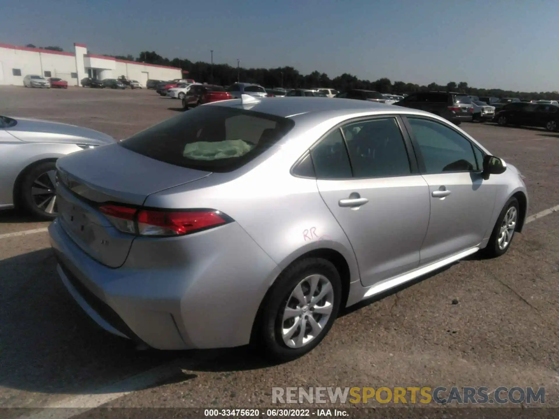 4 Photograph of a damaged car JTDEPRAE8LJ096149 TOYOTA COROLLA 2020