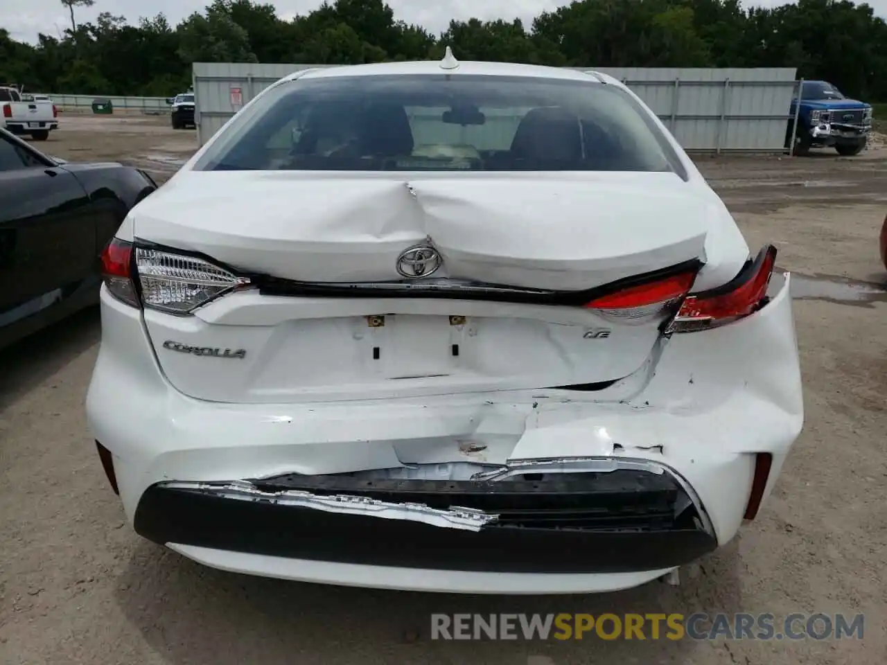 9 Photograph of a damaged car JTDEPRAE8LJ096233 TOYOTA COROLLA 2020