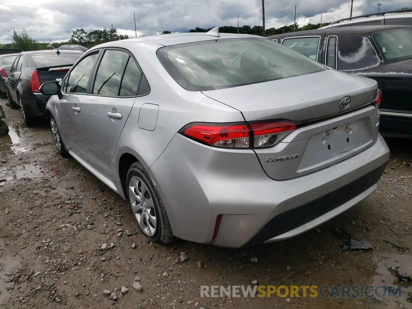 3 Photograph of a damaged car JTDEPRAE8LJ097026 TOYOTA COROLLA 2020