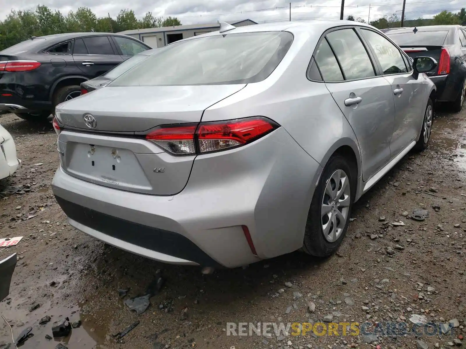 4 Photograph of a damaged car JTDEPRAE8LJ097026 TOYOTA COROLLA 2020