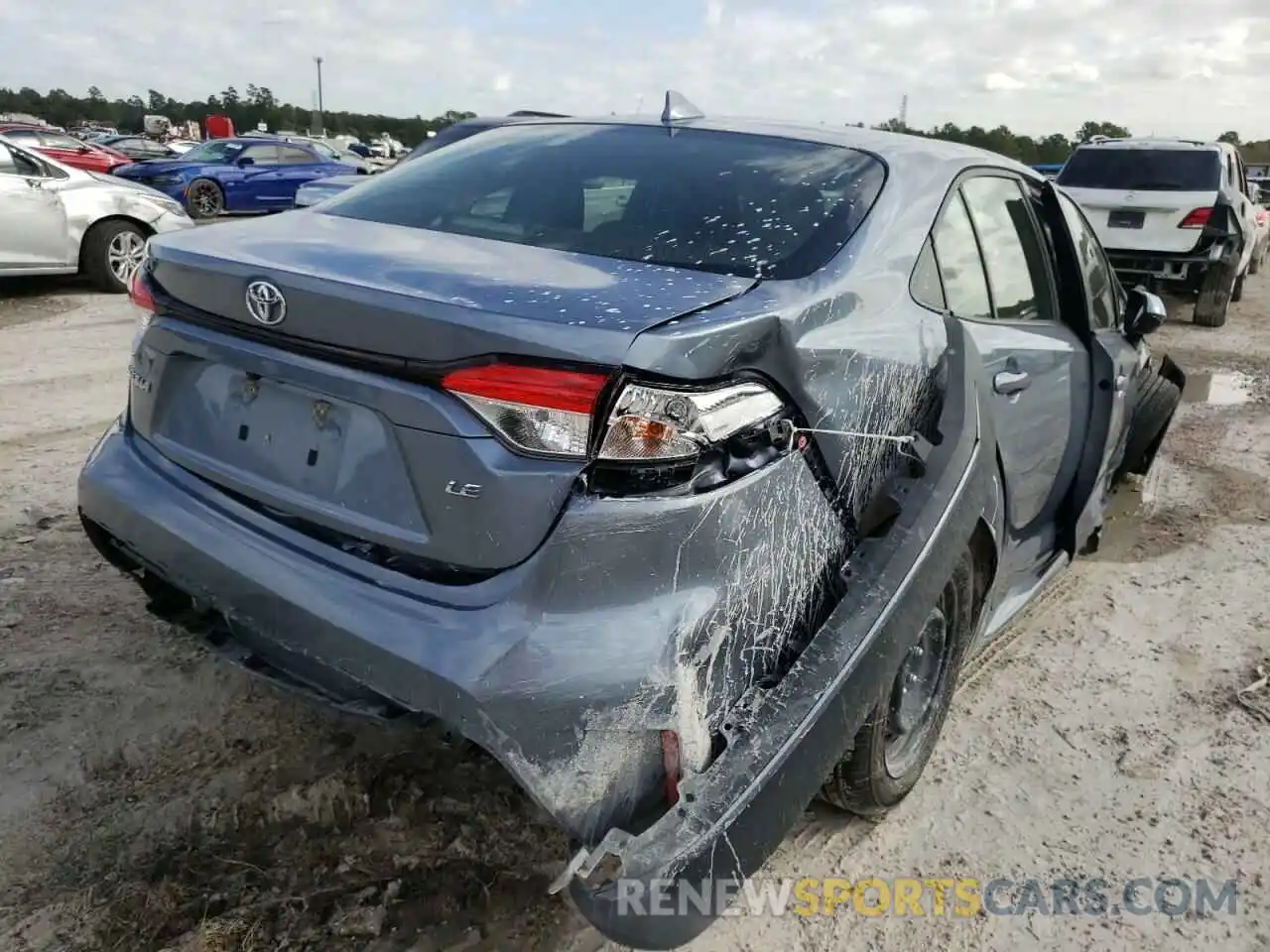 4 Photograph of a damaged car JTDEPRAE8LJ097222 TOYOTA COROLLA 2020