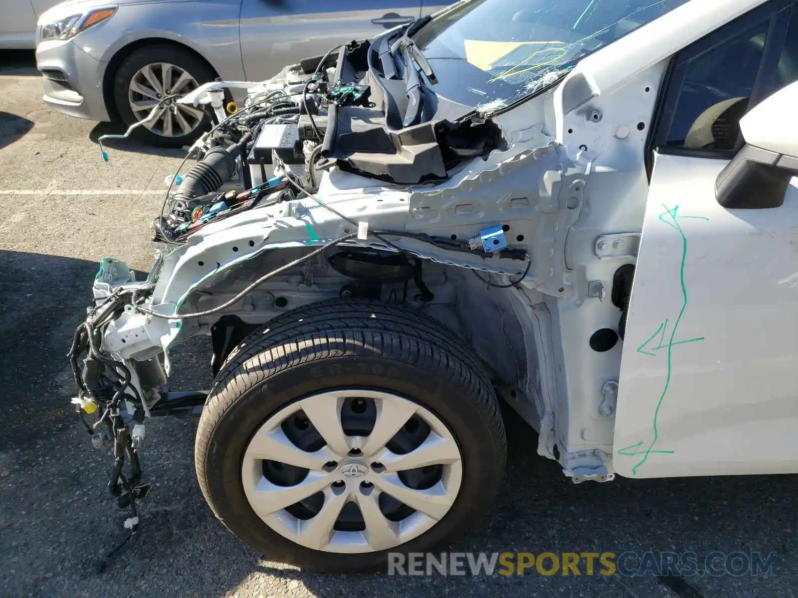 9 Photograph of a damaged car JTDEPRAE8LJ097818 TOYOTA COROLLA 2020